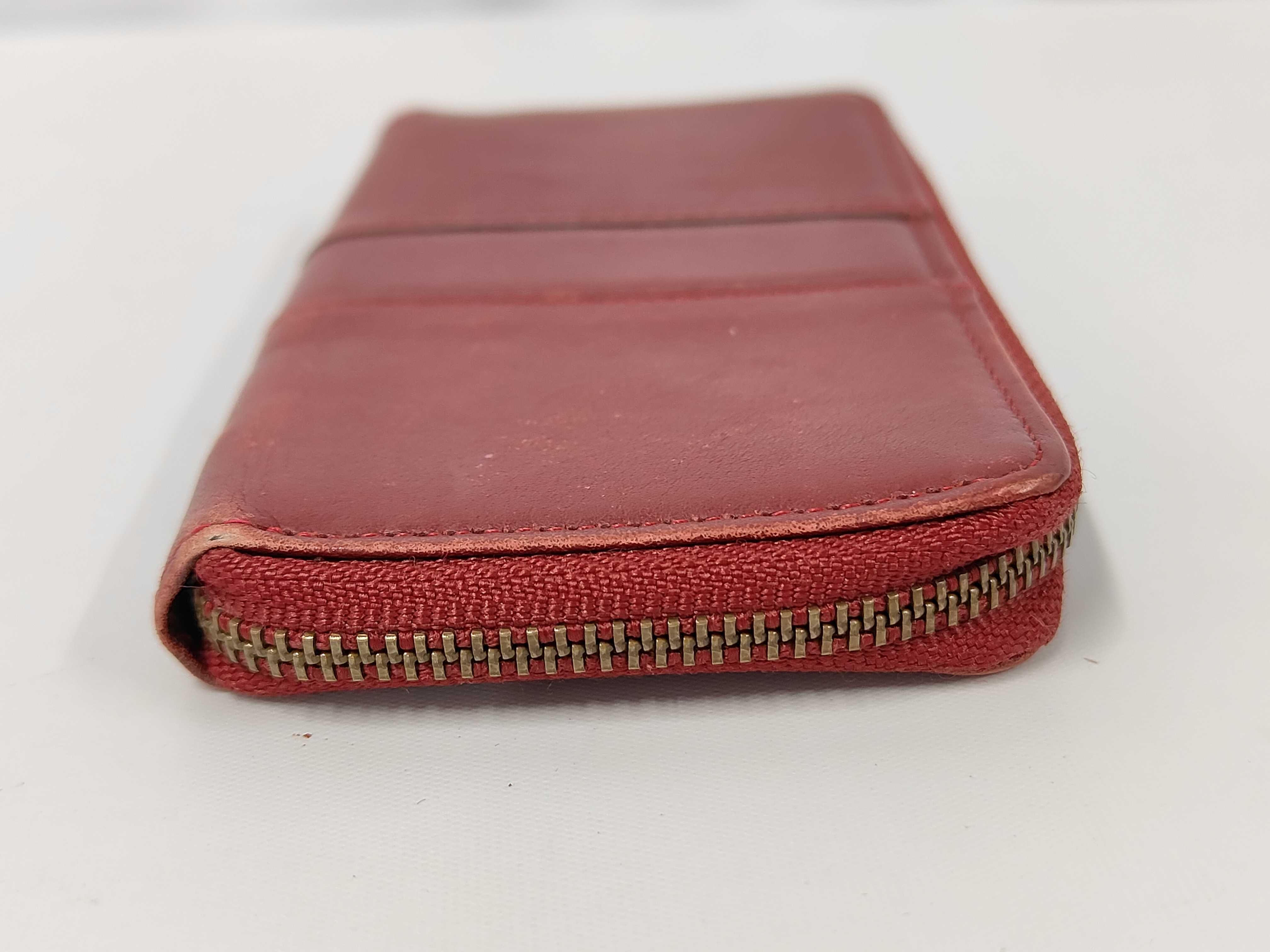 Key Case, 5-Key Hook, Round Zip Key Case — view 5