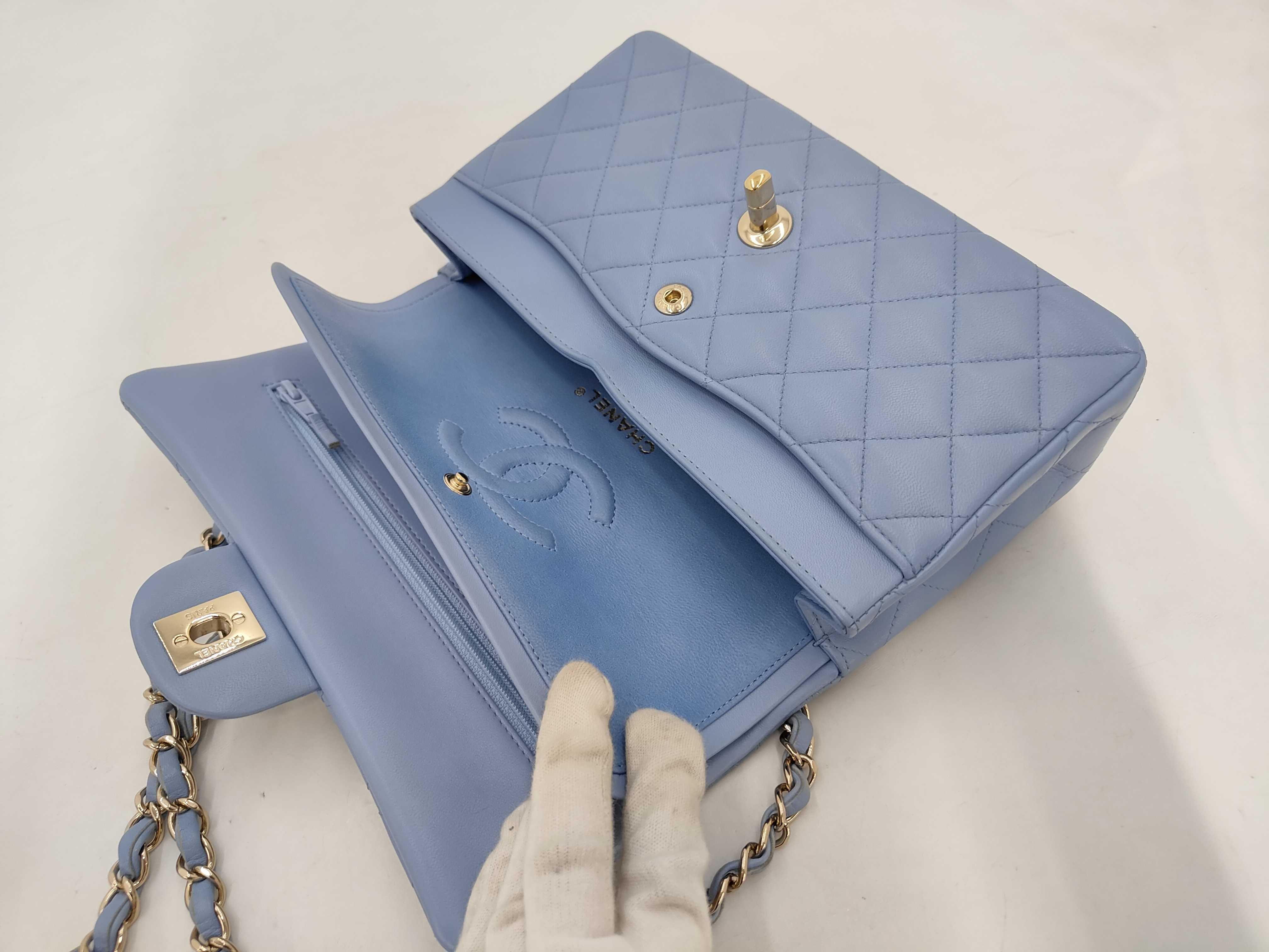 Matelassé 23 Double Flap Double Chain Lambskin Blue Shoulder Bag — view 8