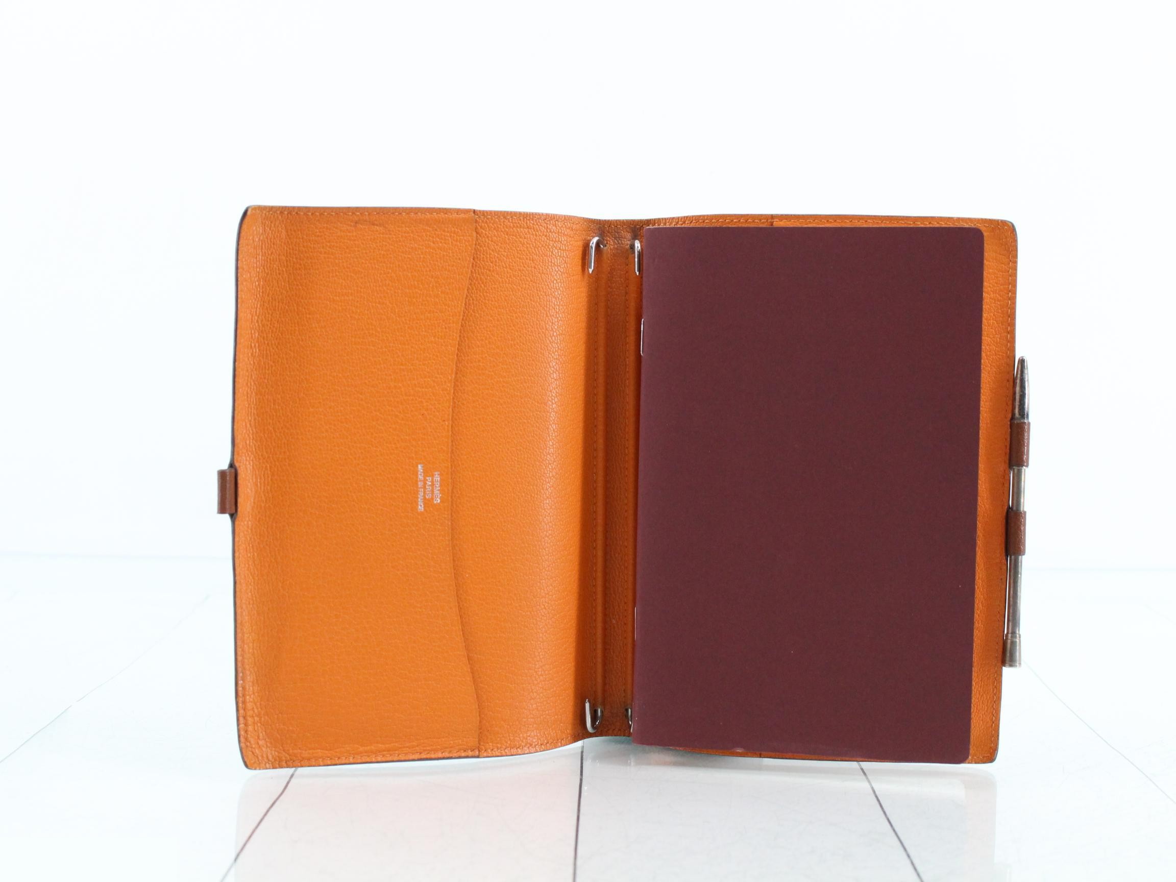 Notebook & ballpoint pen — view 4