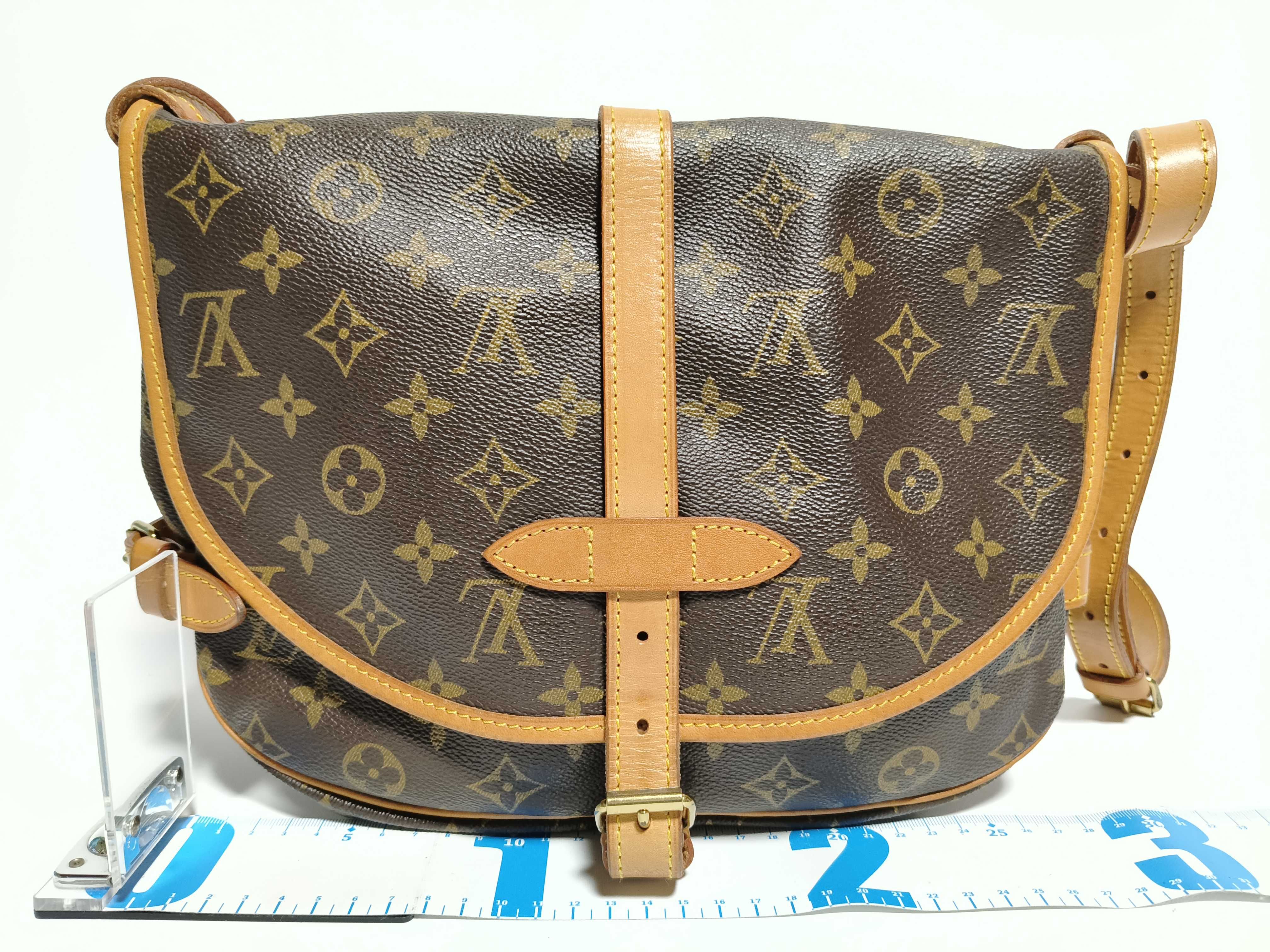 Monogram LV Monogram Saumur 30 M42256 AR9002 Shoulder Bag — view 2