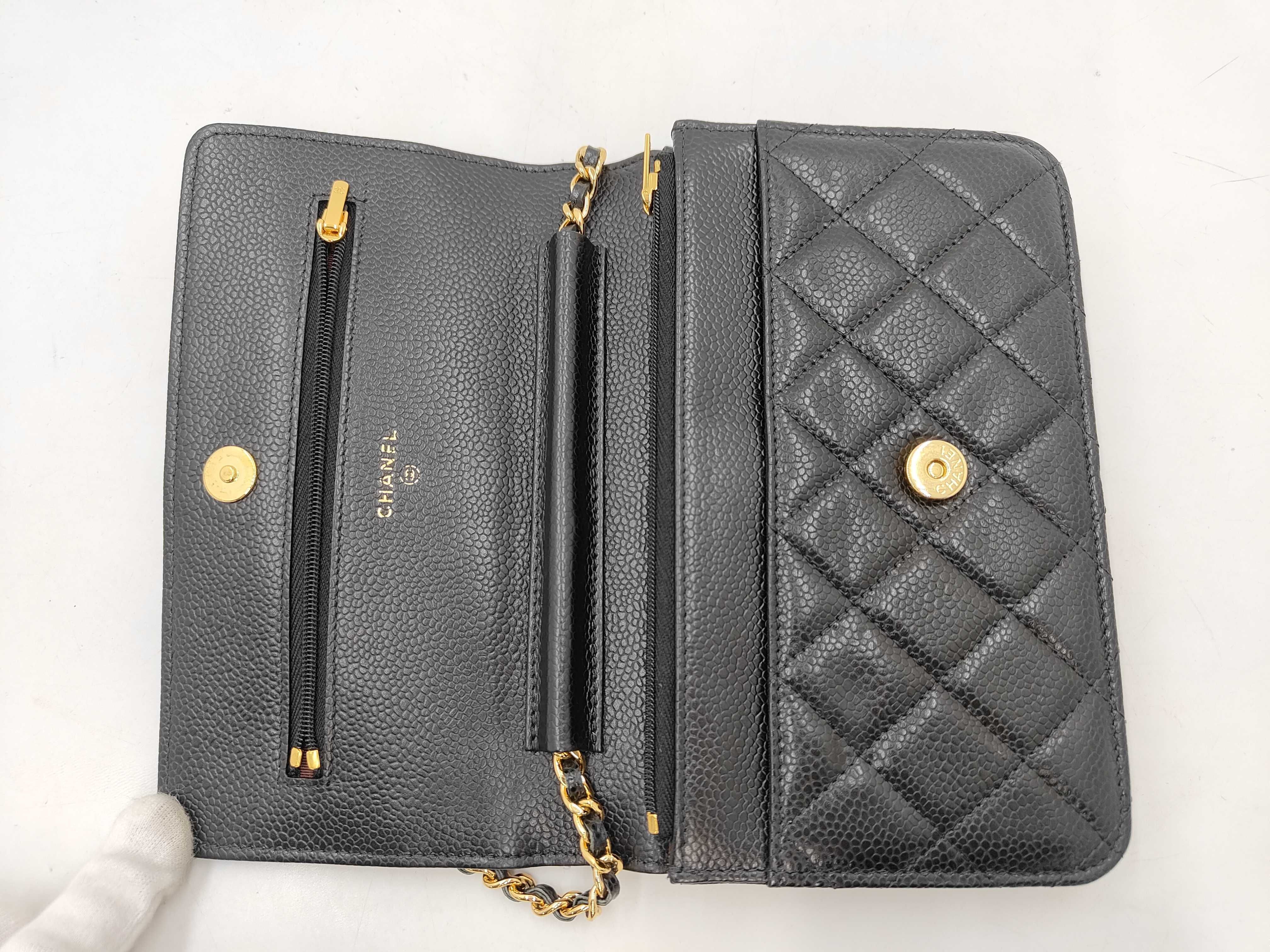 Caviar Skin Chain Wallet Shoulder Bag — view 7