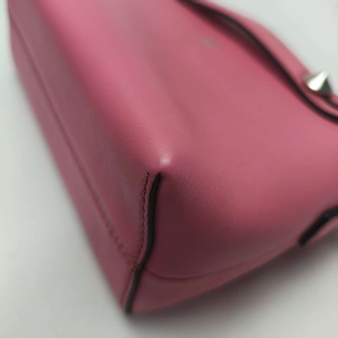 【*Shipped from: China*】FENDI Leather Shoulder Bag — view 9
