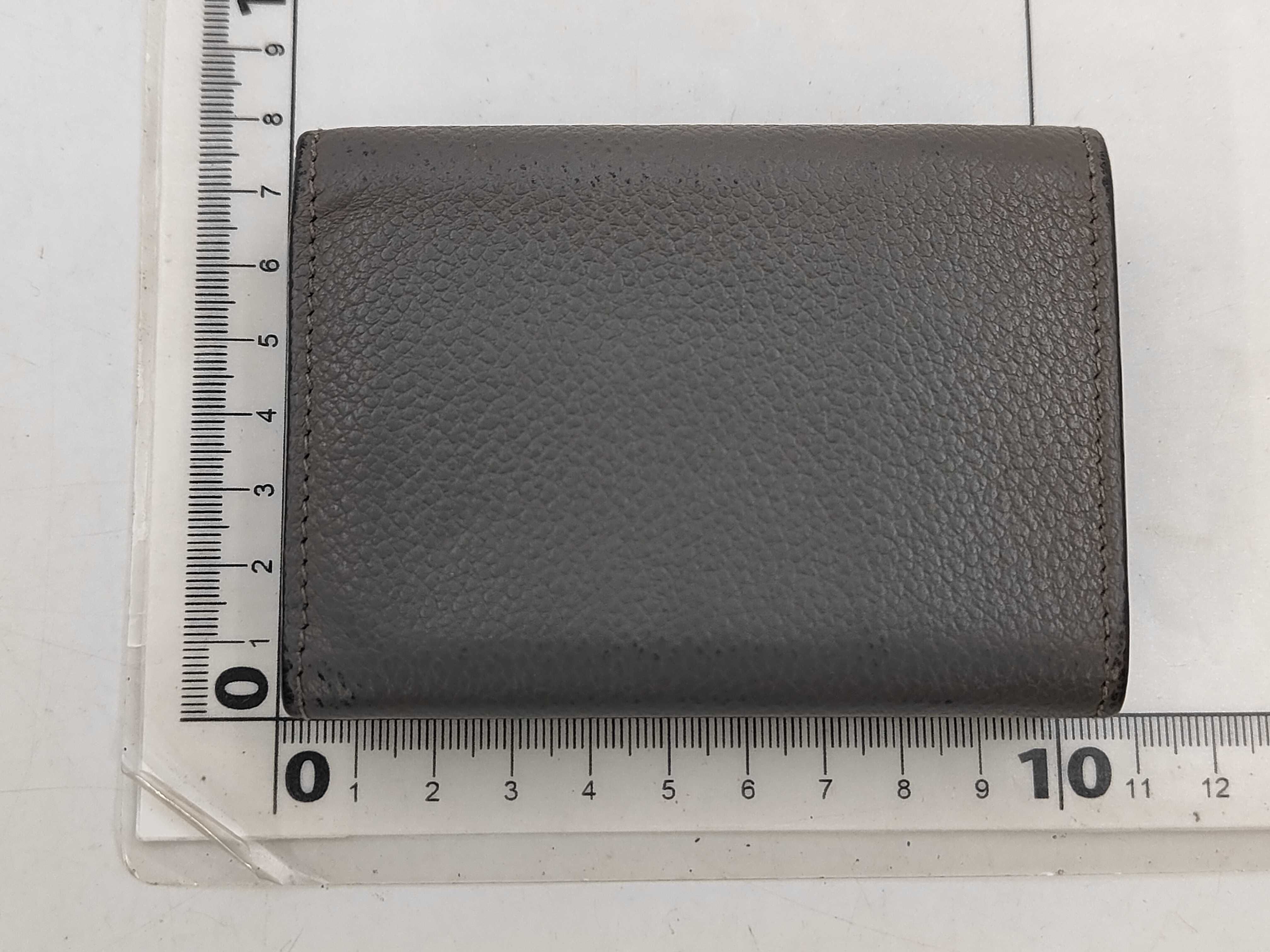 wallet — view 2