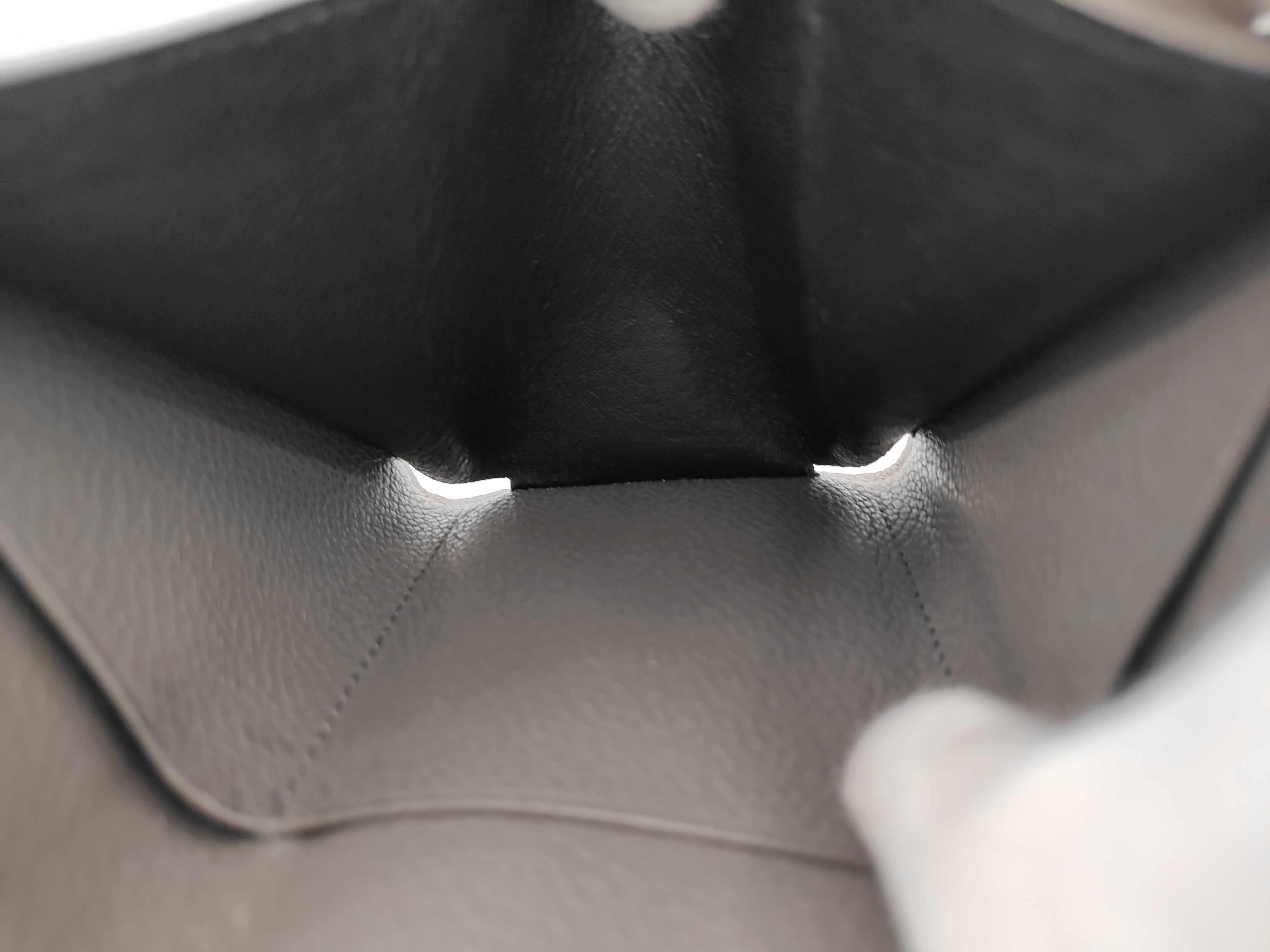 wallet — view 7