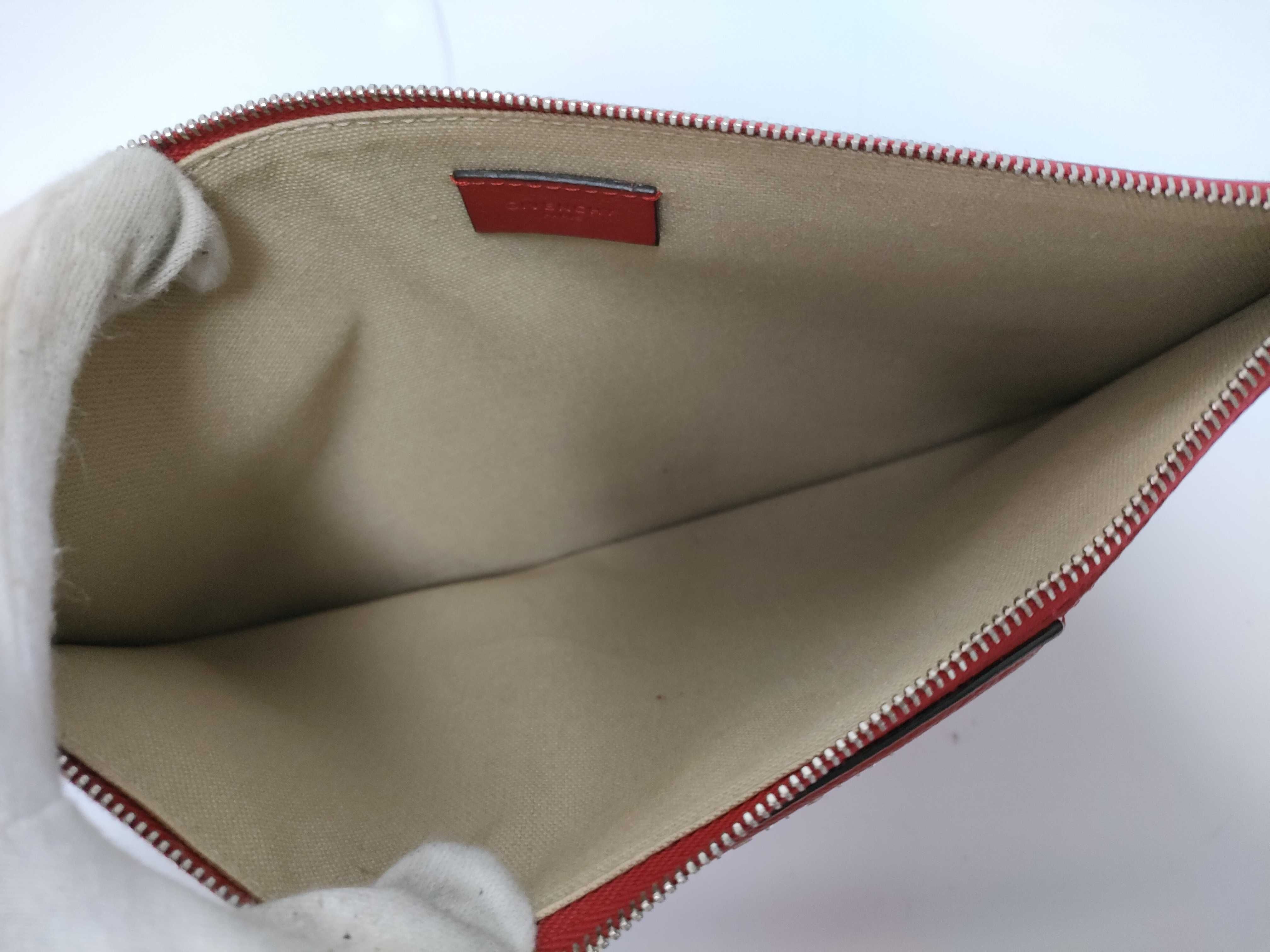Antigona Medium Clutch Bag Red (Second Bag) — view 6