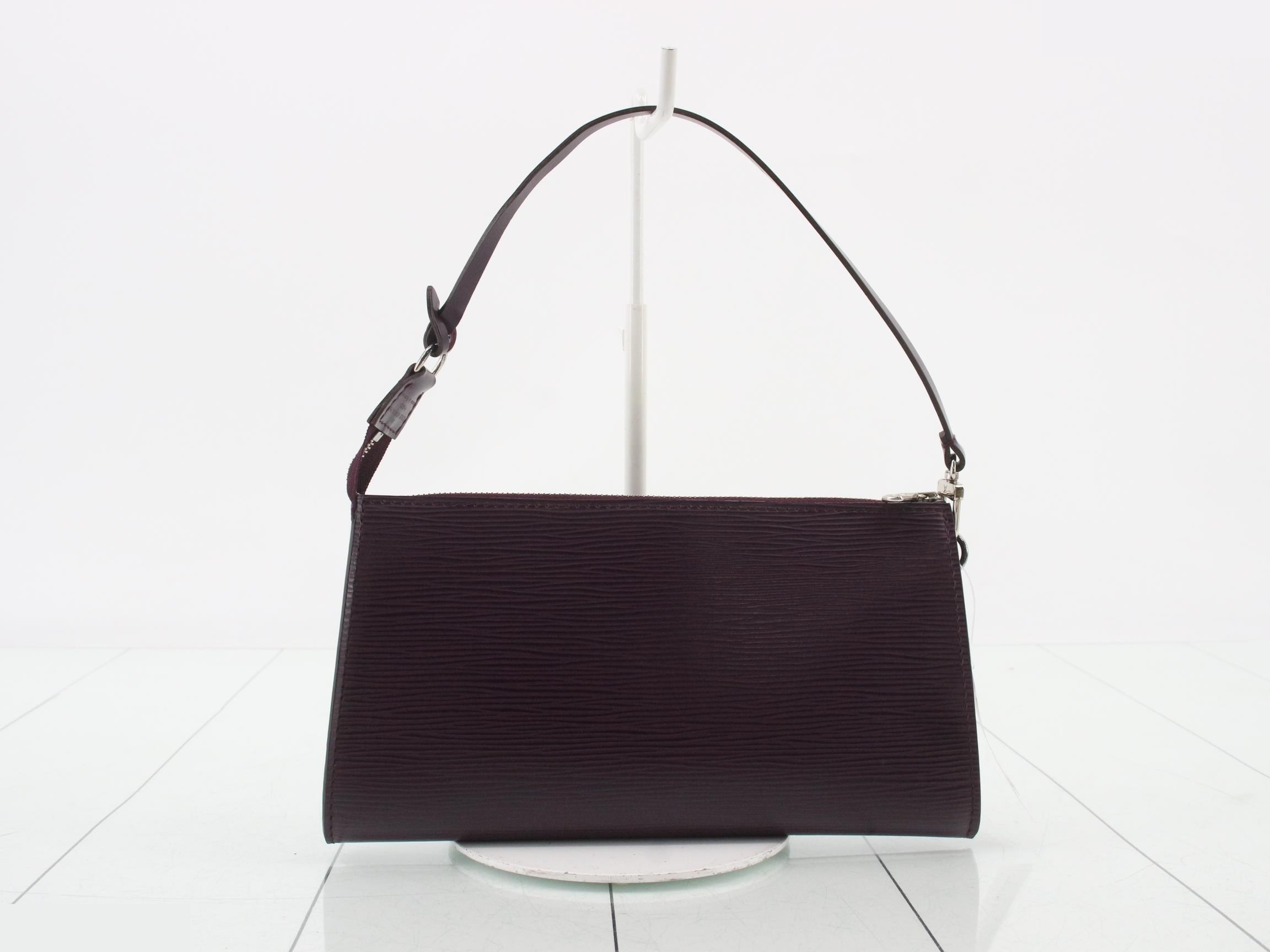 Pochette Accessoires Cassis — view 2