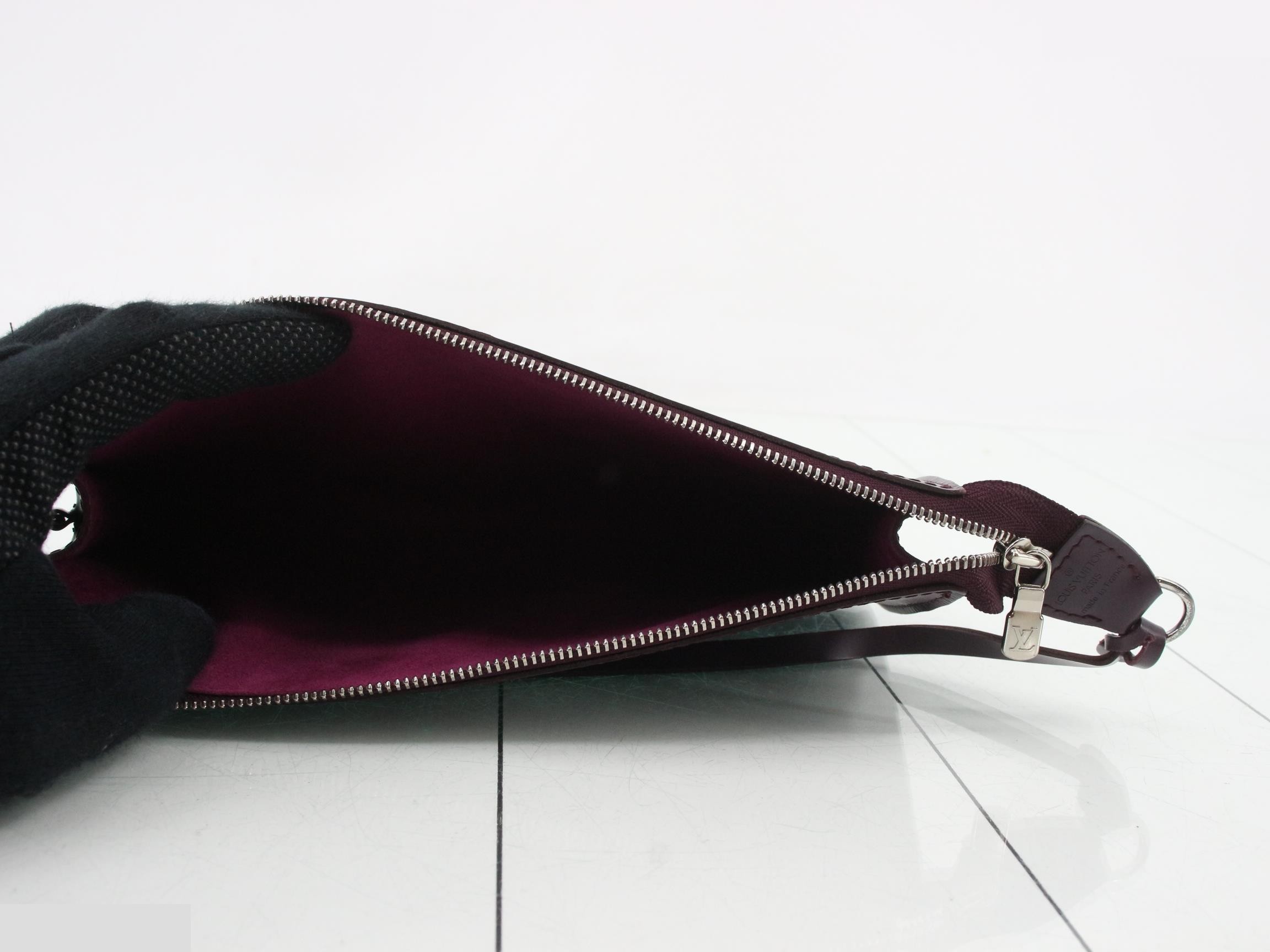 Pochette Accessoires Cassis — view 4