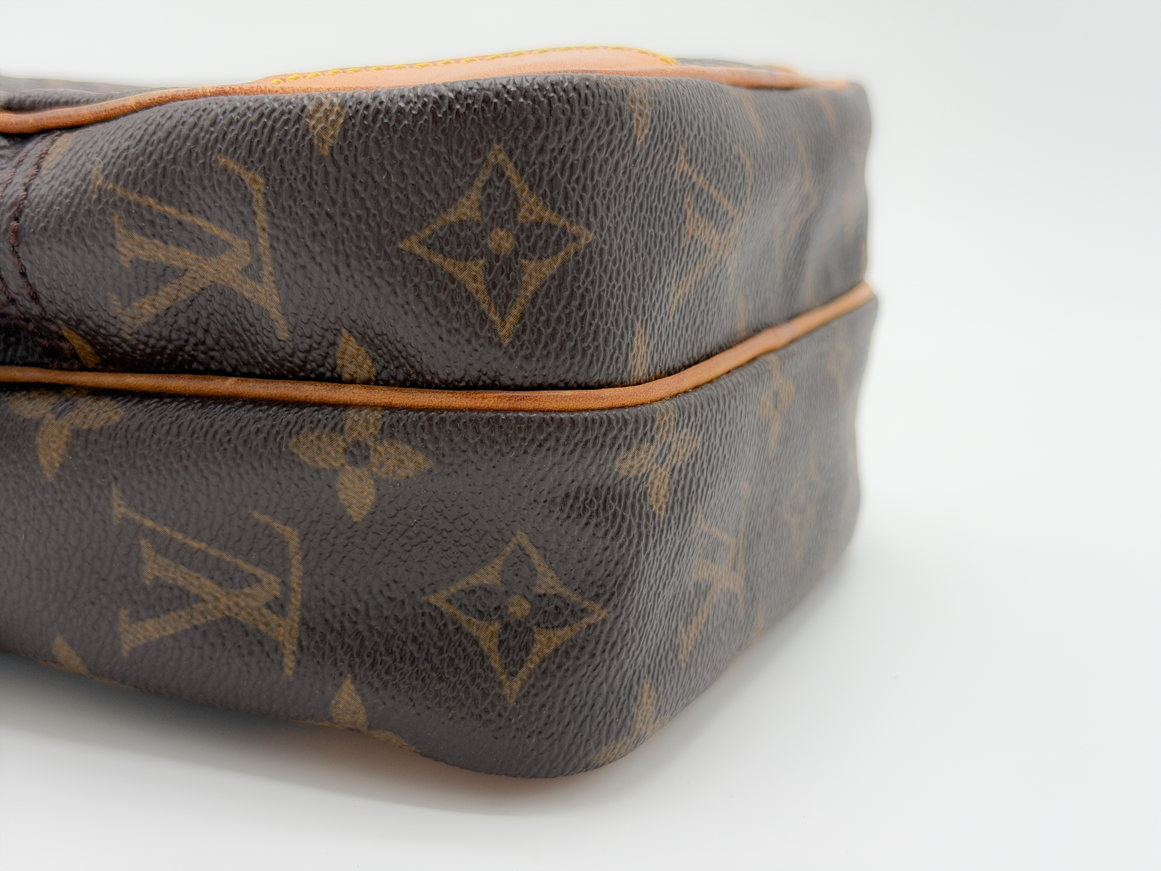 Monogram M45236 Amazon TH1020 No stickiness Shoulder bag — view 9