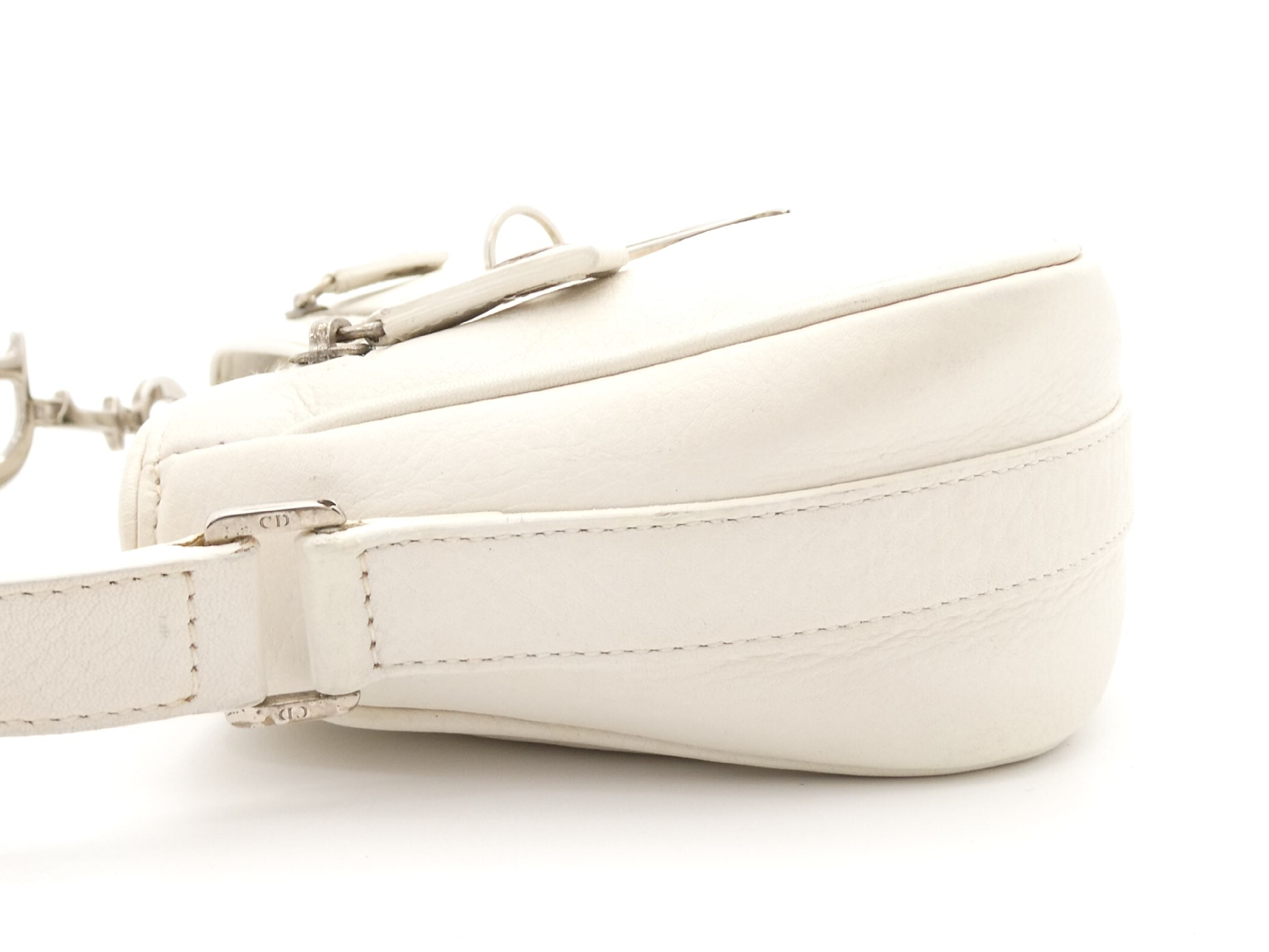 D charm leather shoulder bag — view 3