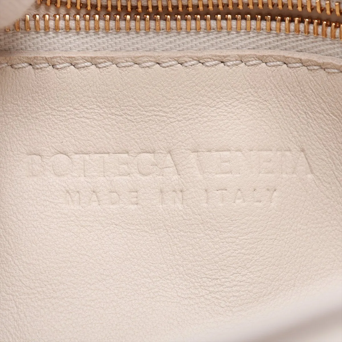Maxi Intrecciato Padded Cassette Leather Shoulder Bag, White — view 8