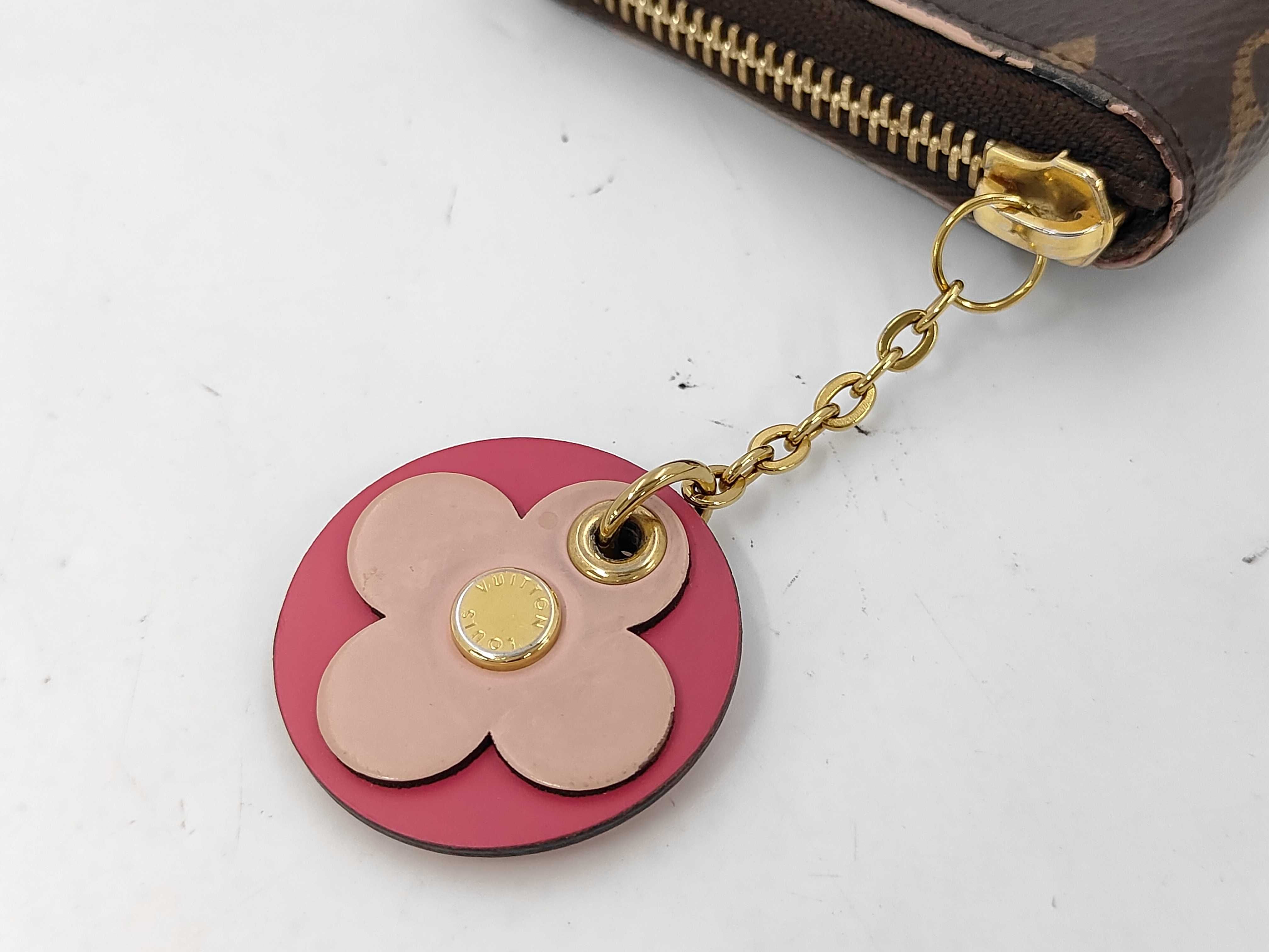 Monogram Portefeuille Clemence M64201 Hot Pink Round Zip Wallet — view 5