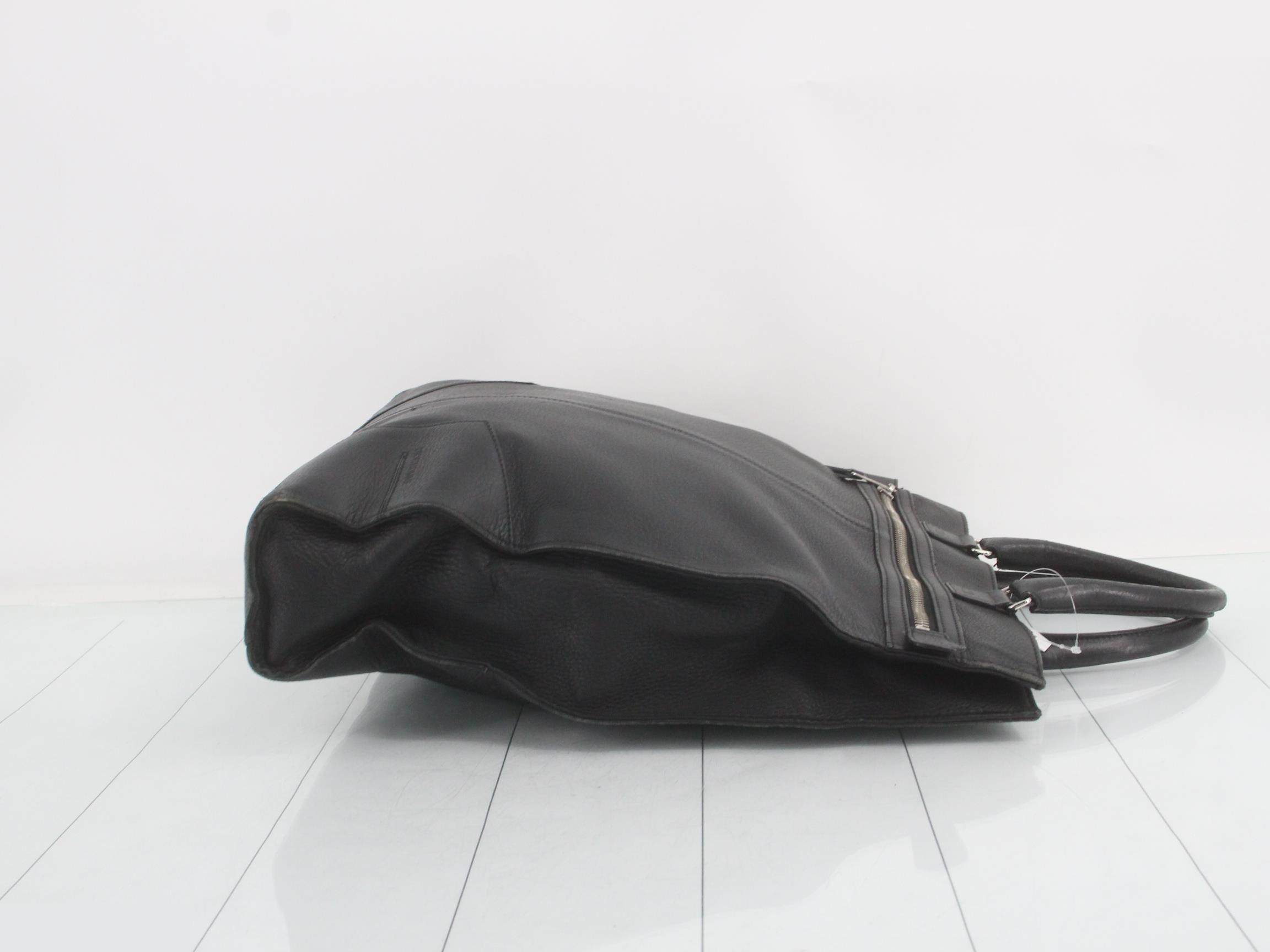 handbag — view 3