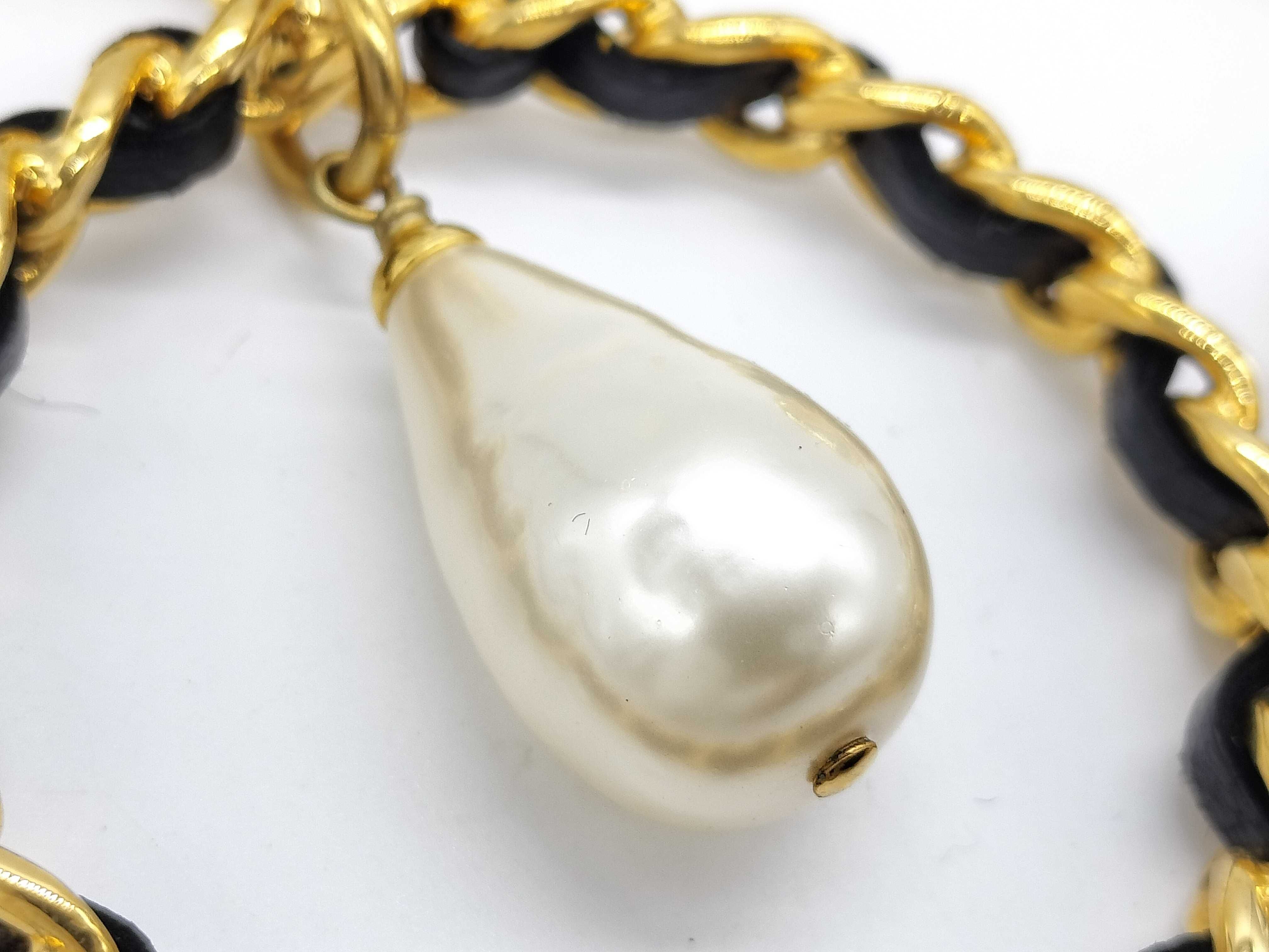 Coco Mark 95A Round/Pearl Earrings — view 2