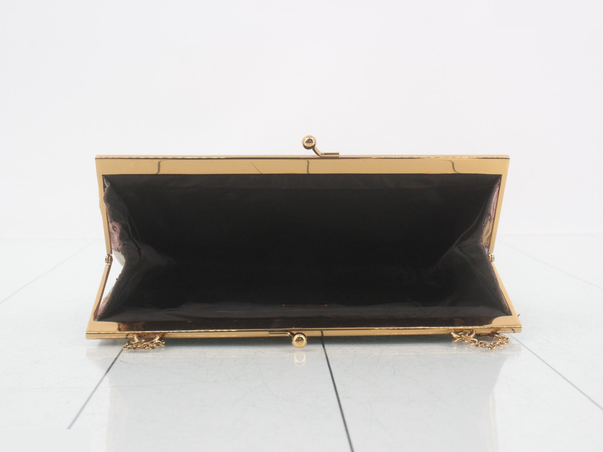 Other lines: Bags, chain shoulder bags, coin purses, suede, patchwork. — view 4
