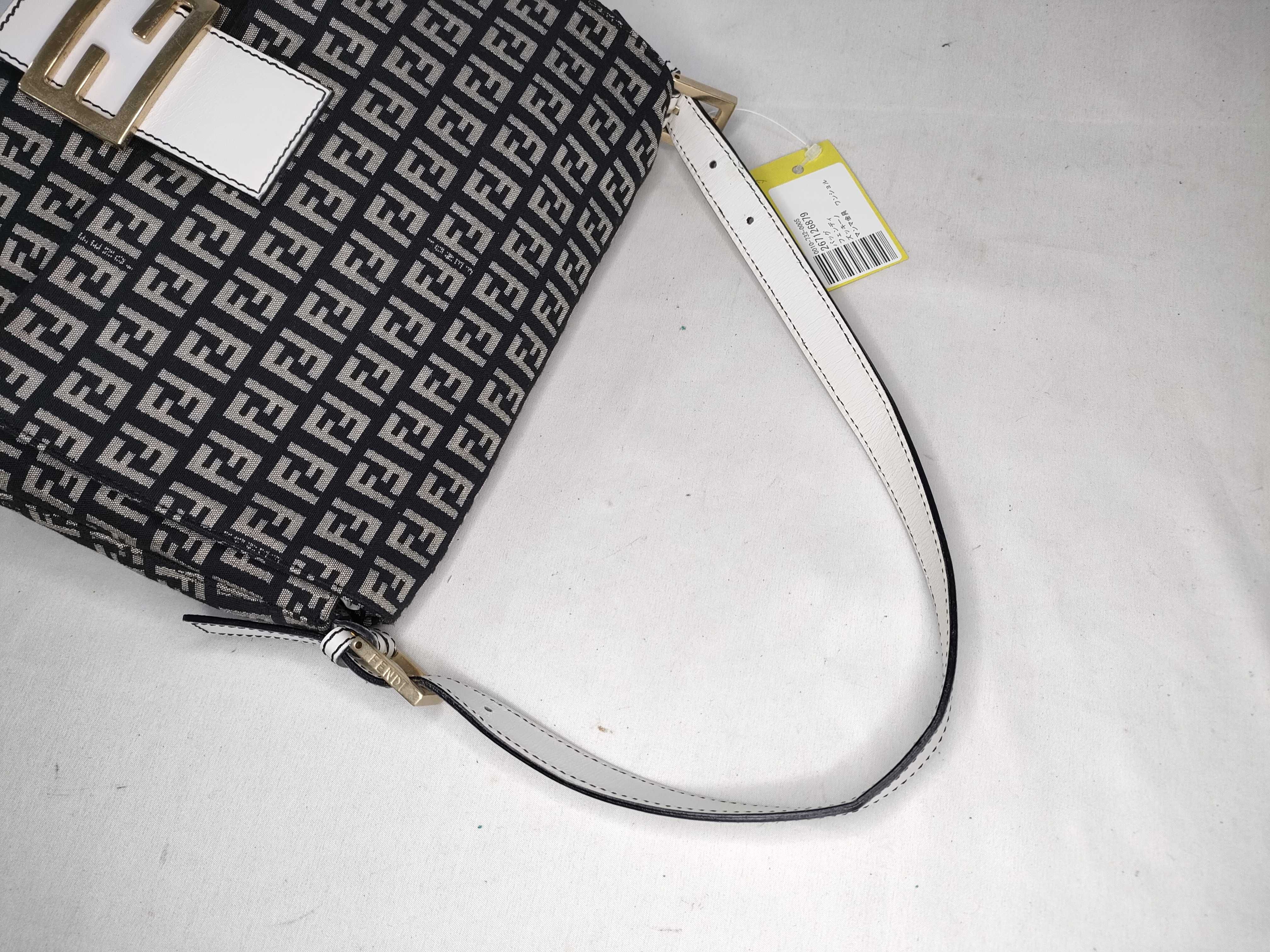 Mamma Hardware One-Shoulder Bag — view 3