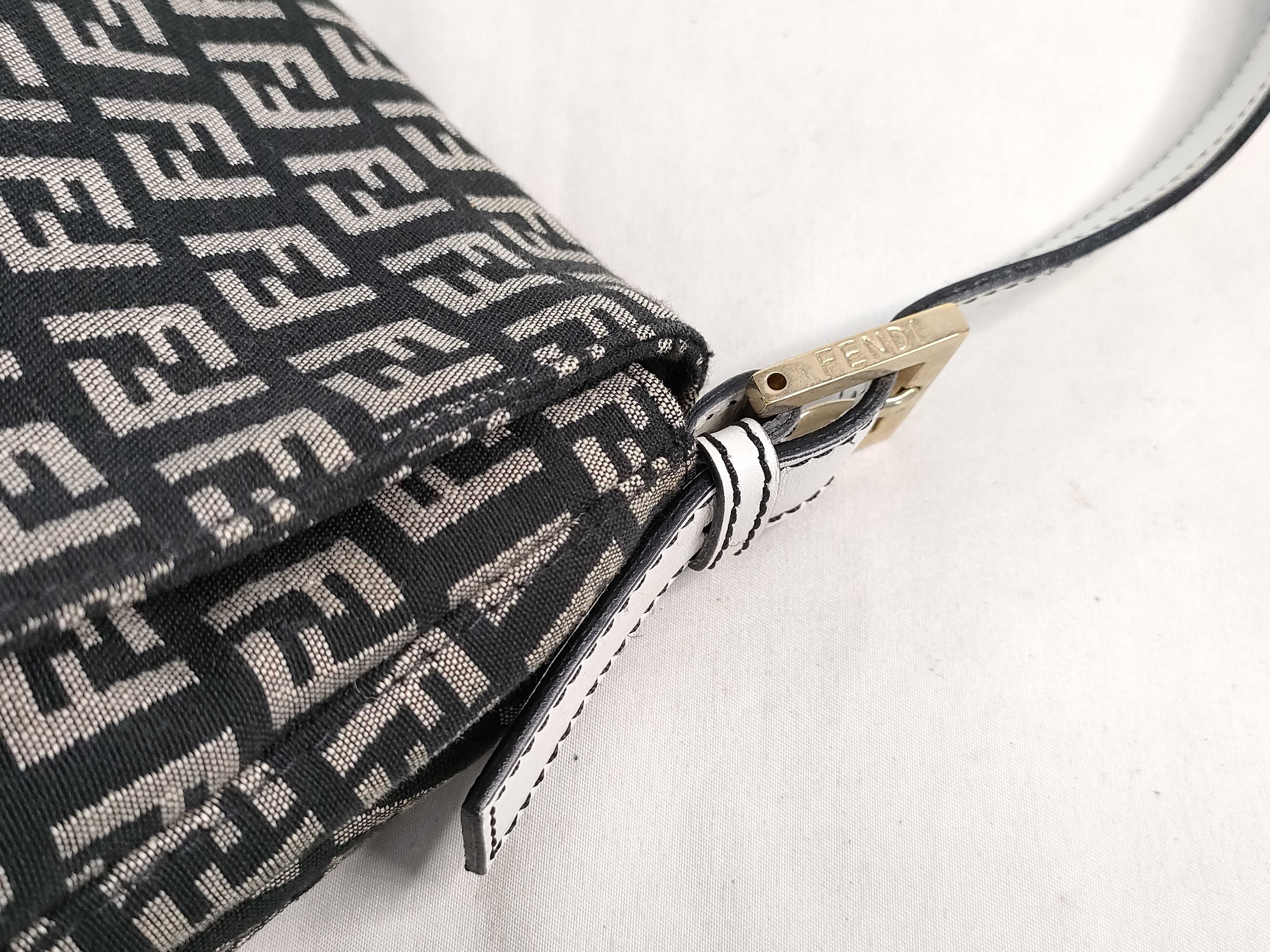 Mamma Hardware One-Shoulder Bag — view 5