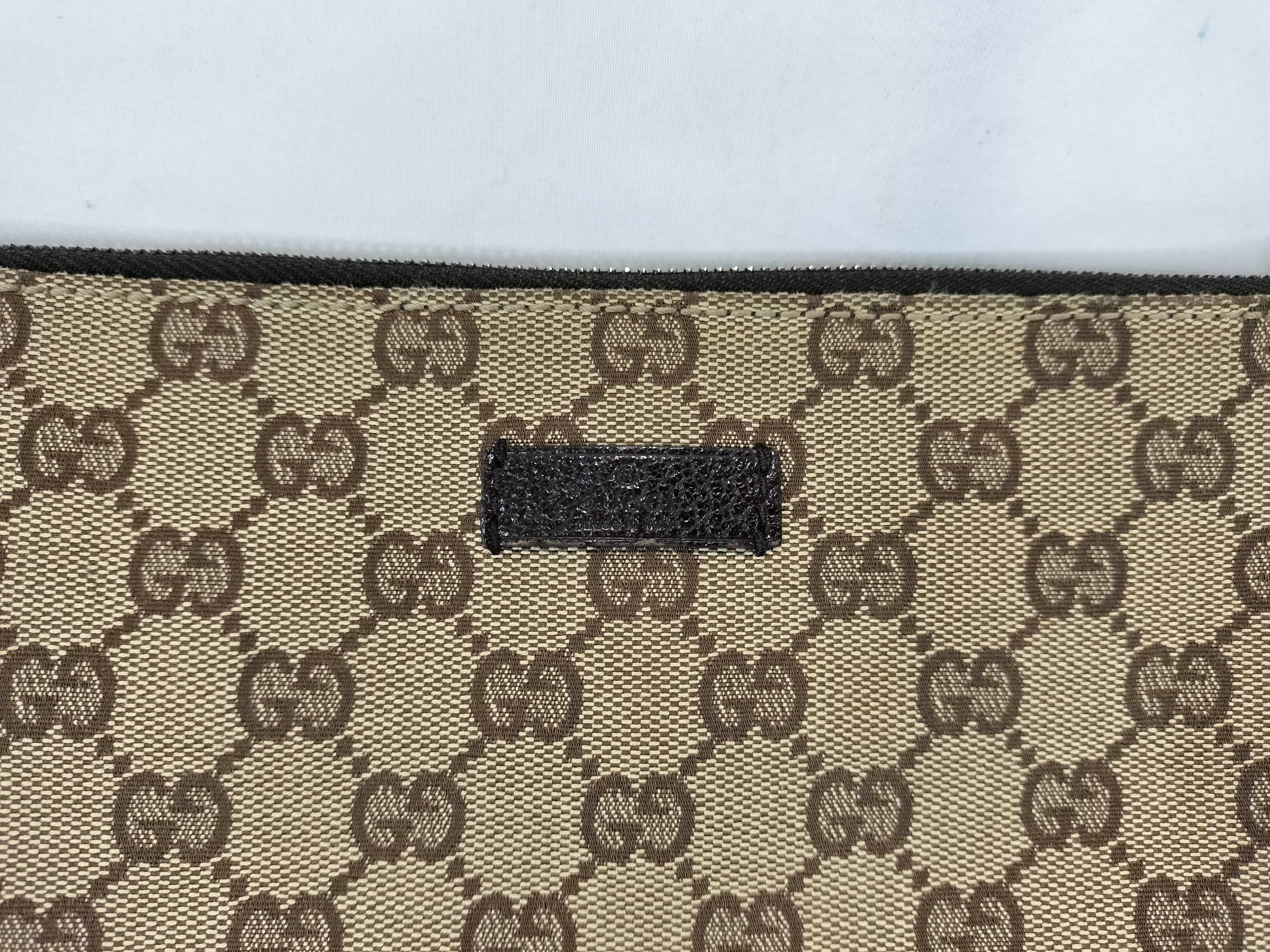 GG Canvas 114273 Shoulder Bag — view 2