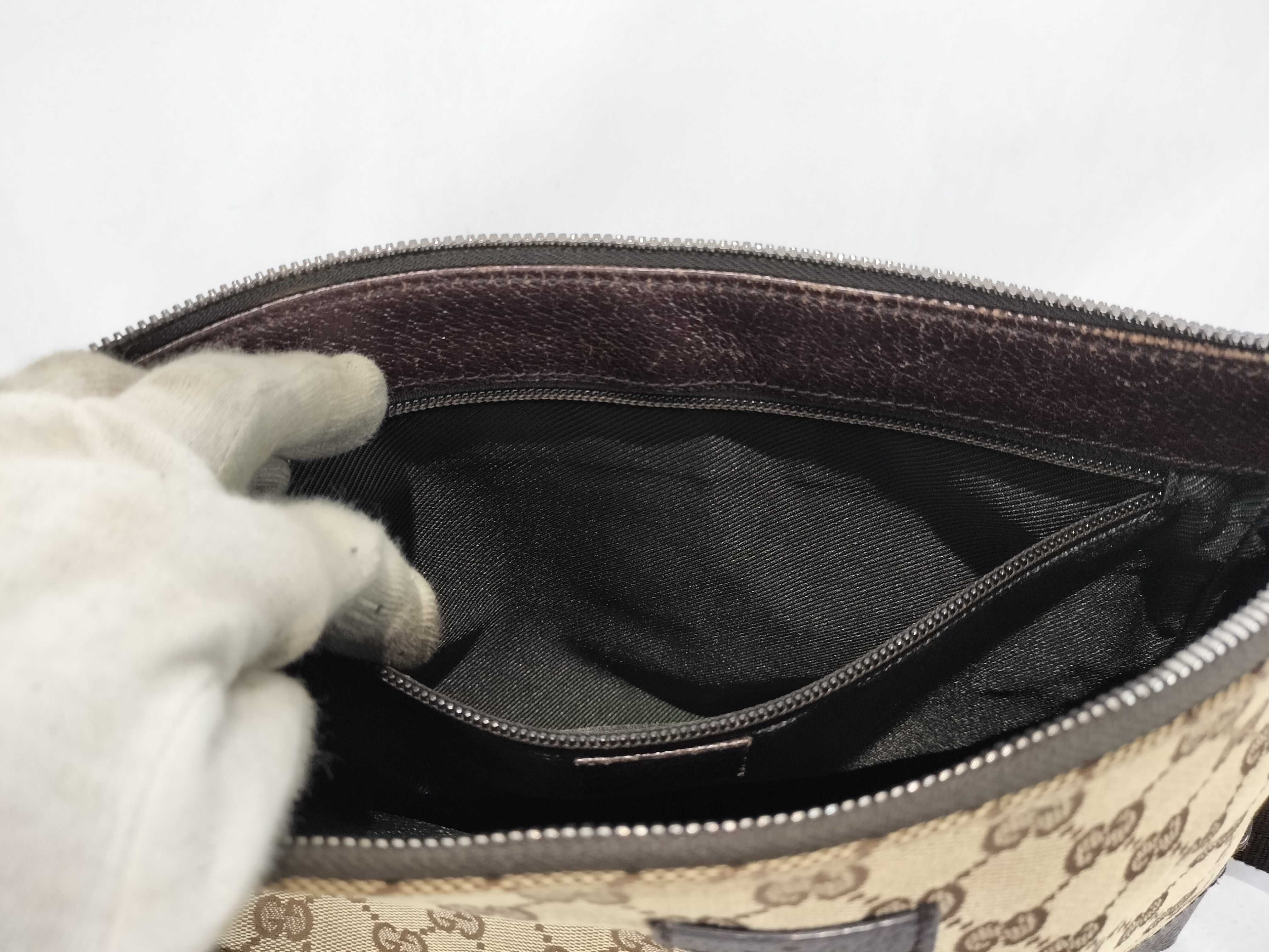 GG Canvas 114273 Shoulder Bag — view 11