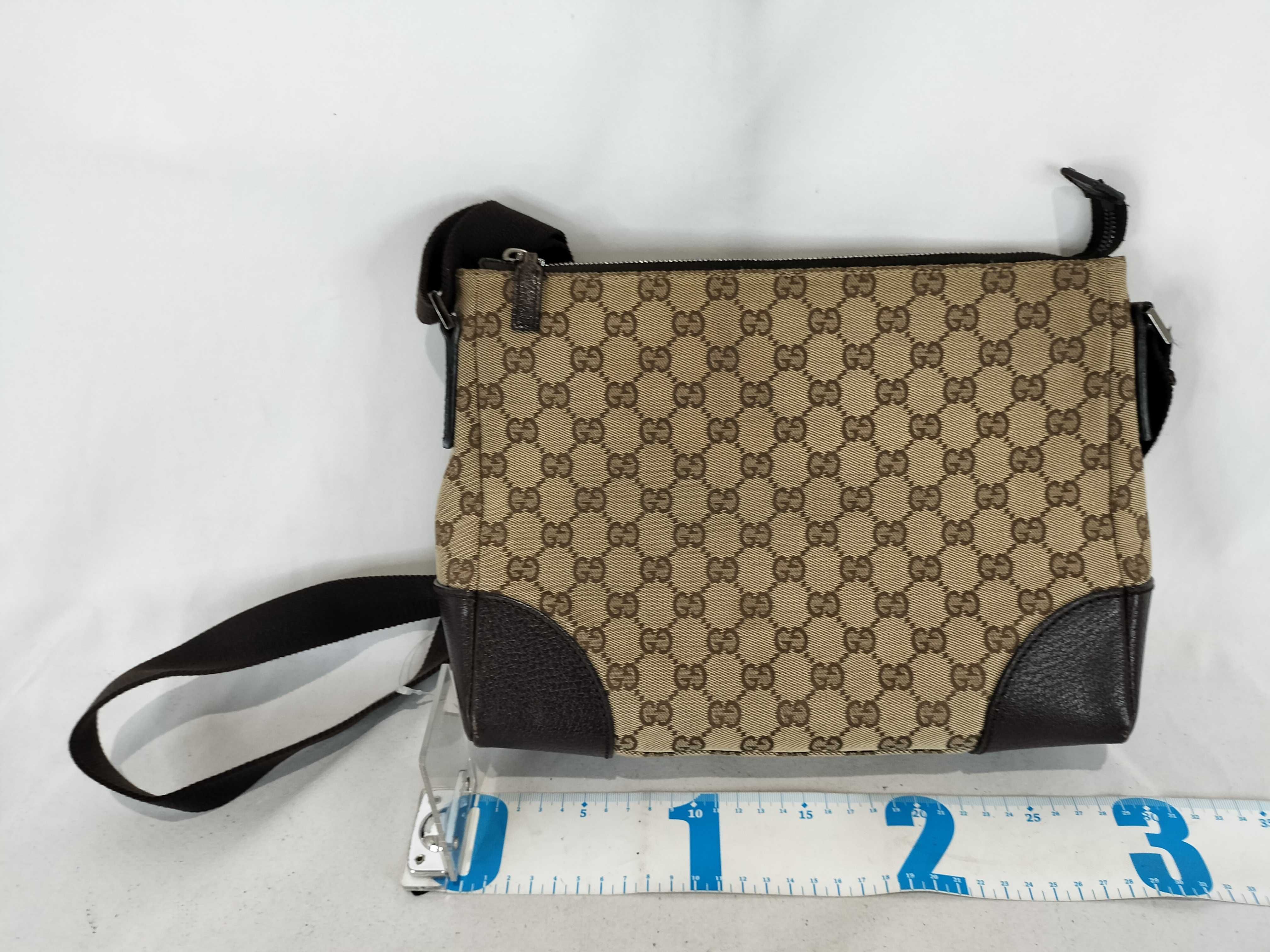 GG Canvas 114273 Shoulder Bag — view 3