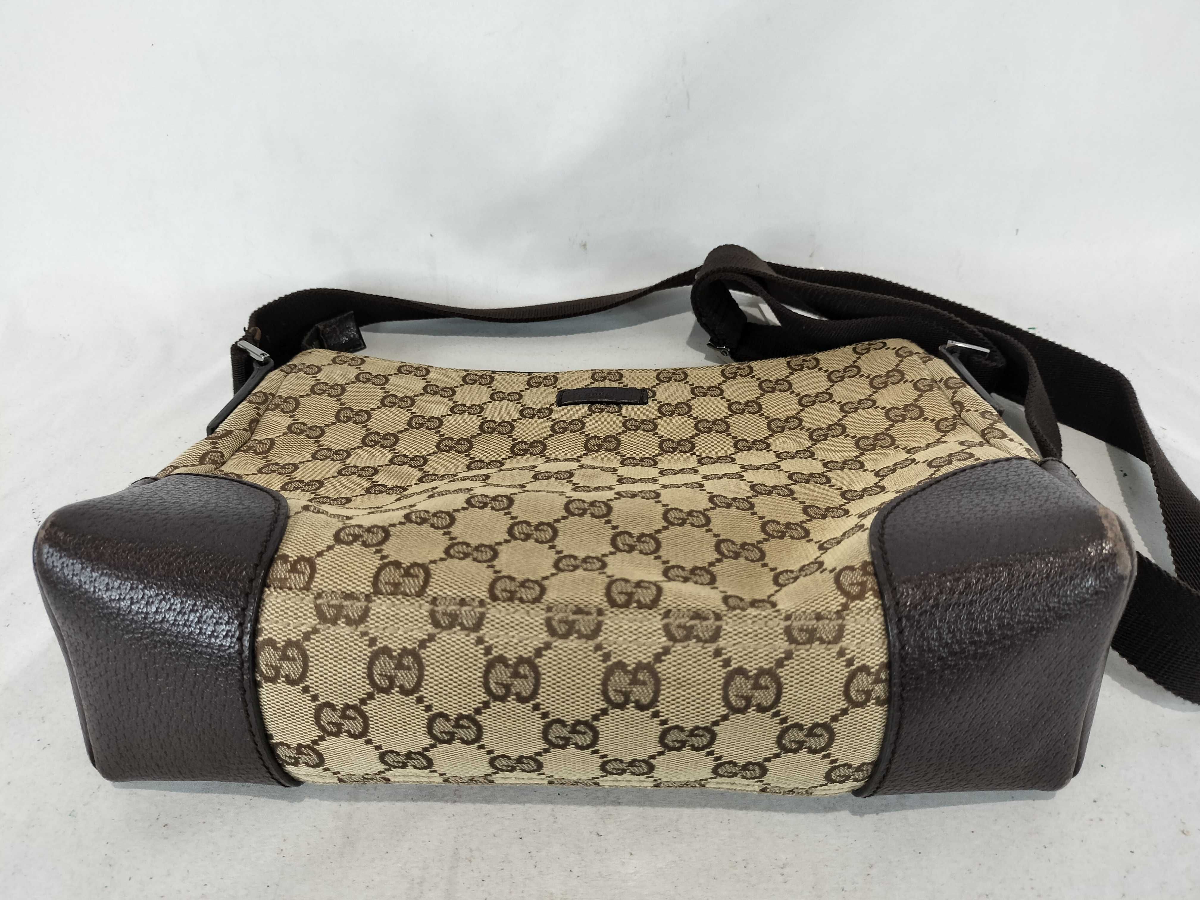 GG Canvas 114273 Shoulder Bag — view 8