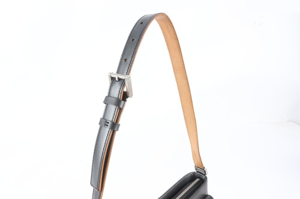 Monogram Matte Alston M55122 Leather — view 2
