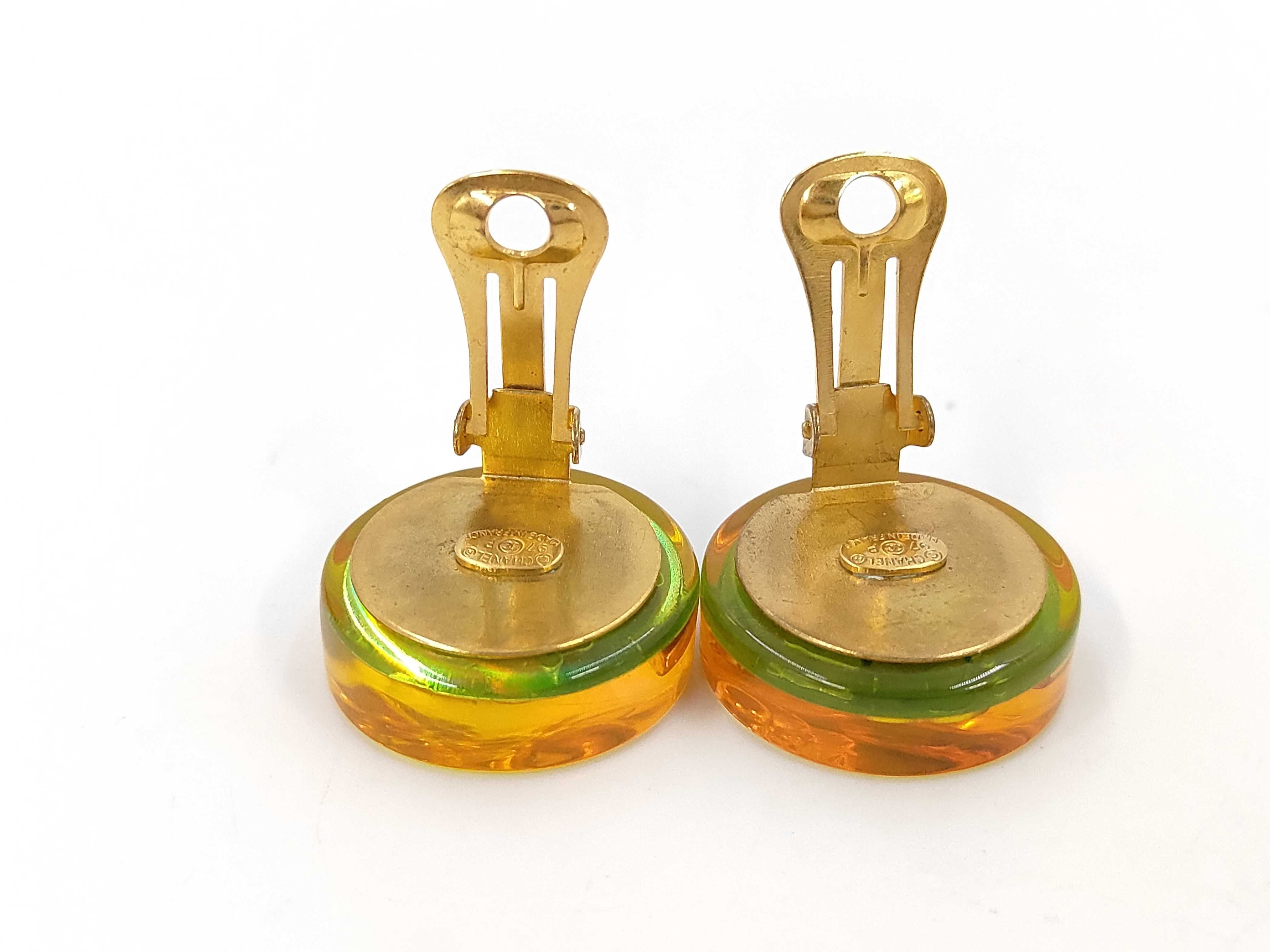 97P Cocomark Camellia Pumps Aurora Resin GP Earrings — view 5