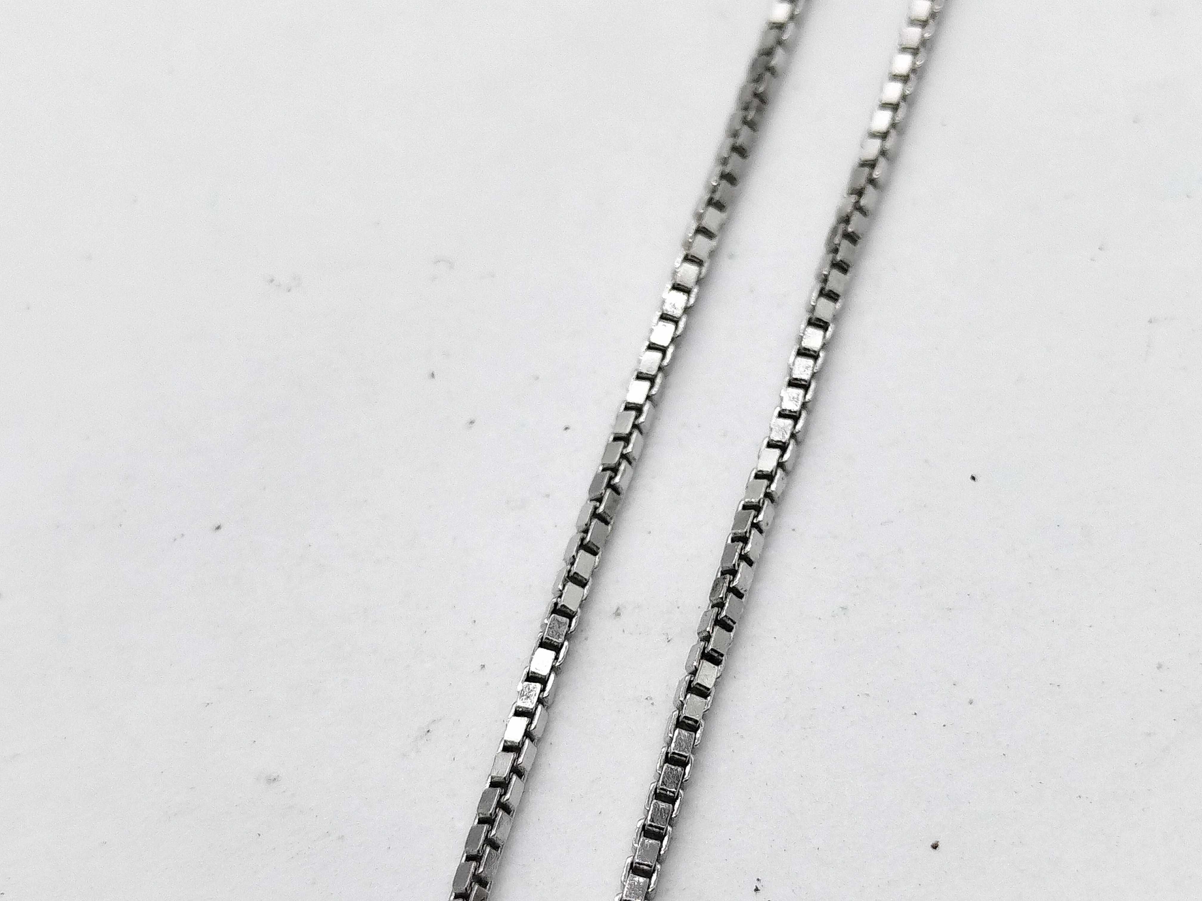 Venetian Chain Heart Silver Necklace — view 4