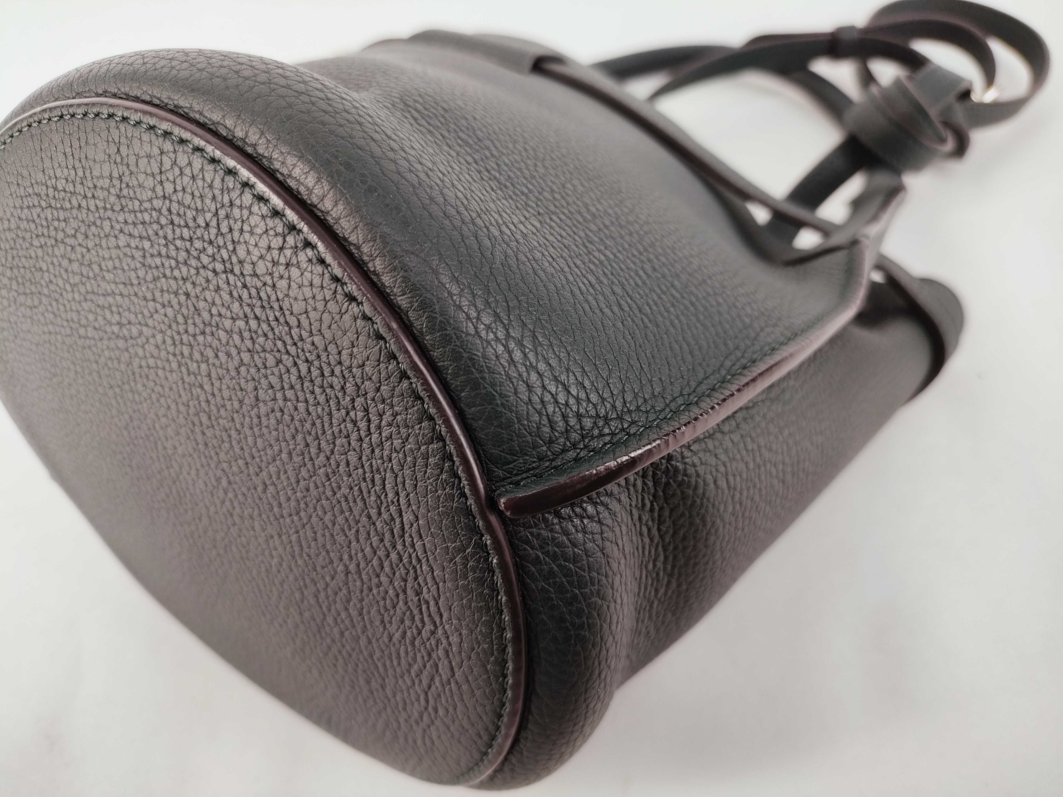 Bucket Shoulder Strap Handbag Tote Bag — view 6