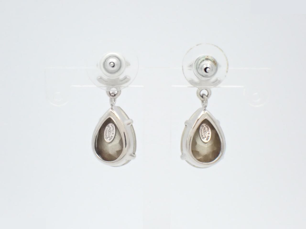earrings, A12W, Coco Mark, teardrop stone, silver, 2.5cm in height. — view 2