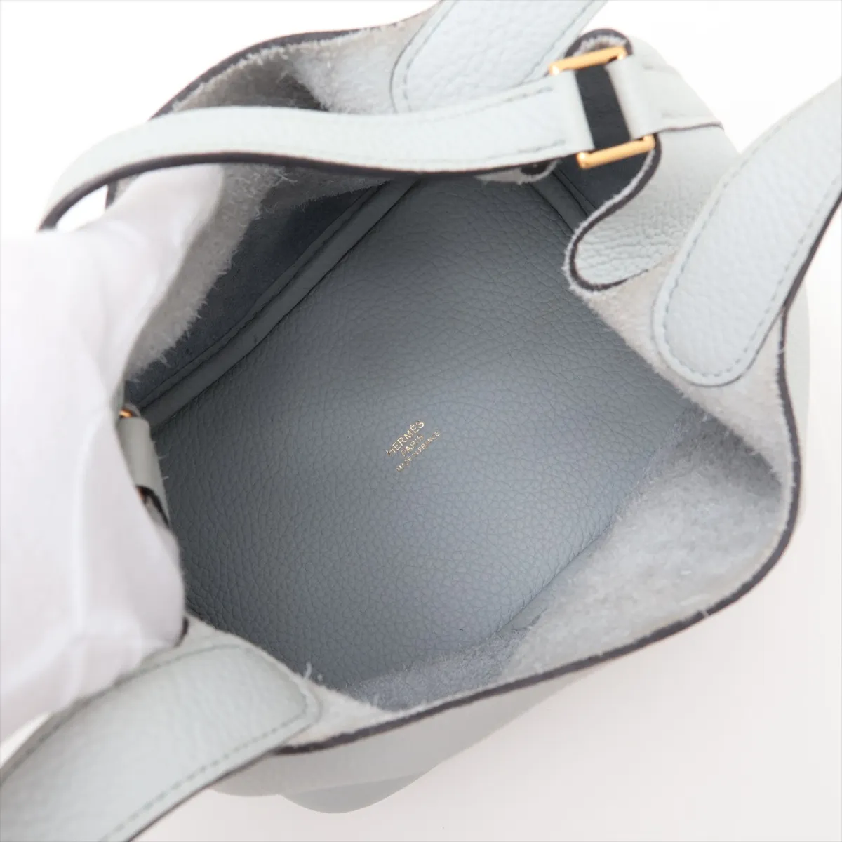 Picotin Lock 18 PM, Taurillon Clemence leather, Pale Blue, Gold hardware, Z: 2021, Key not included. — view 7