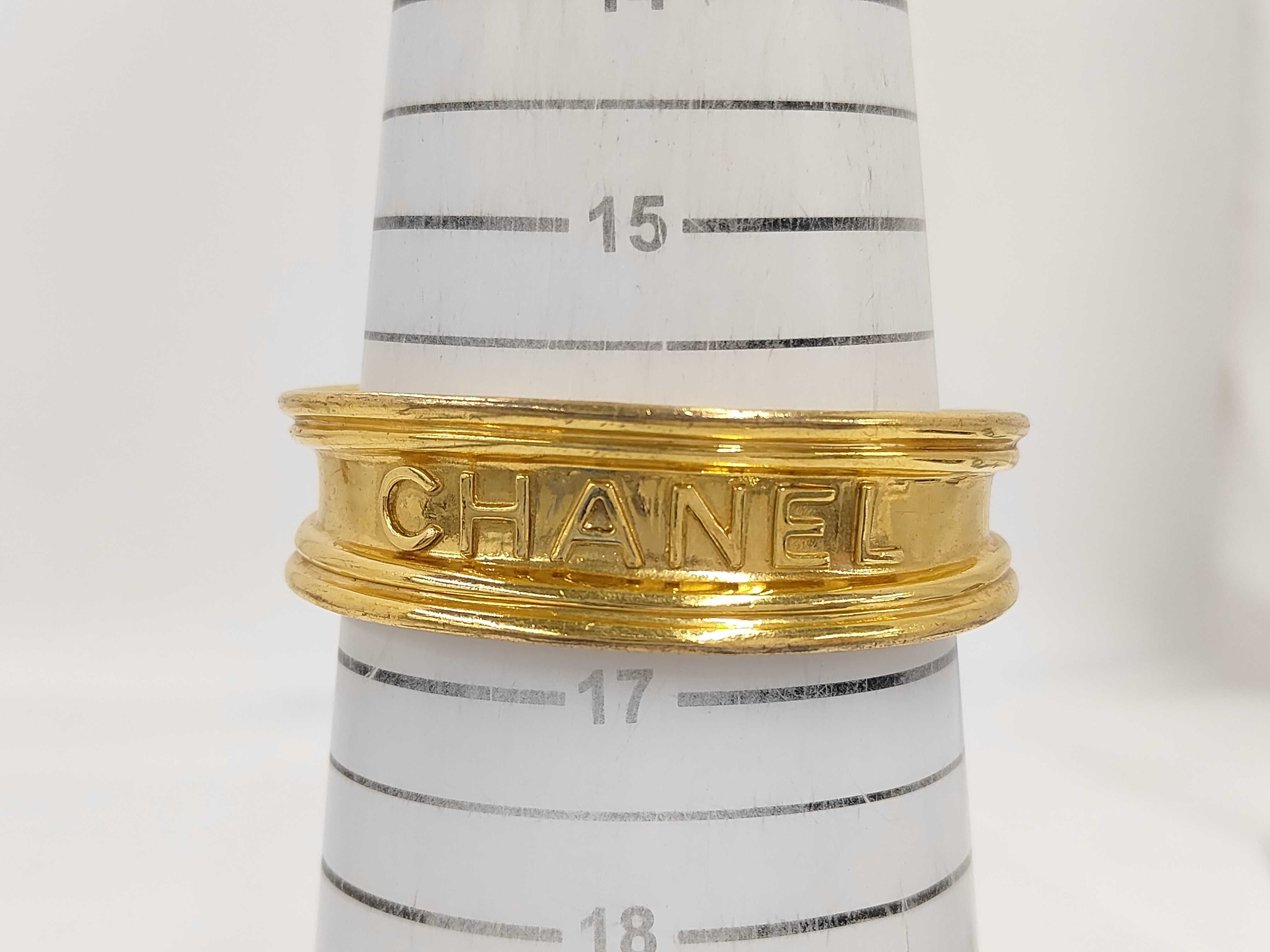 logo bangle, gold bracelet/bangle — view 5