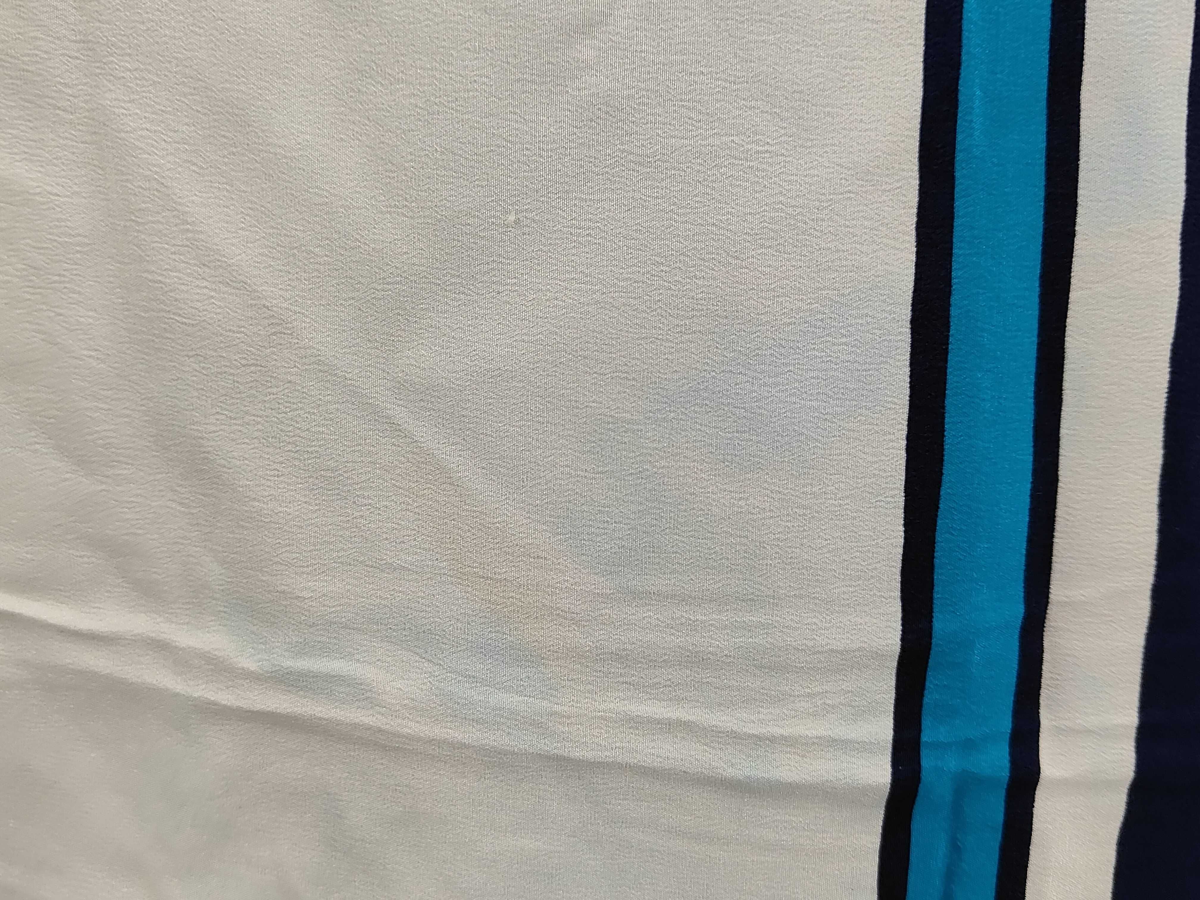 scarf (no tag) and other accessories — view 4
