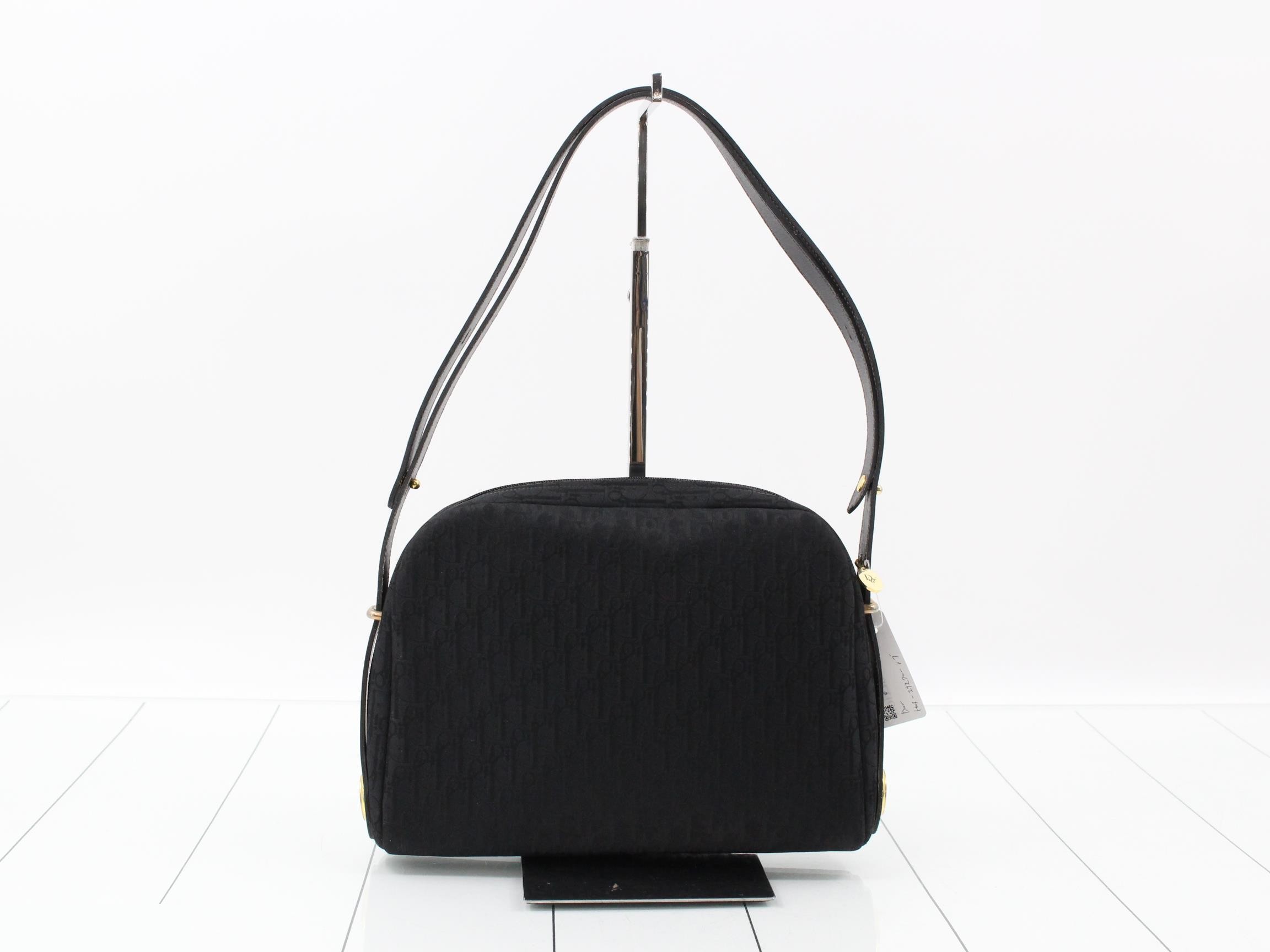 Trotter Exclusive Shoulder Bag — view 2