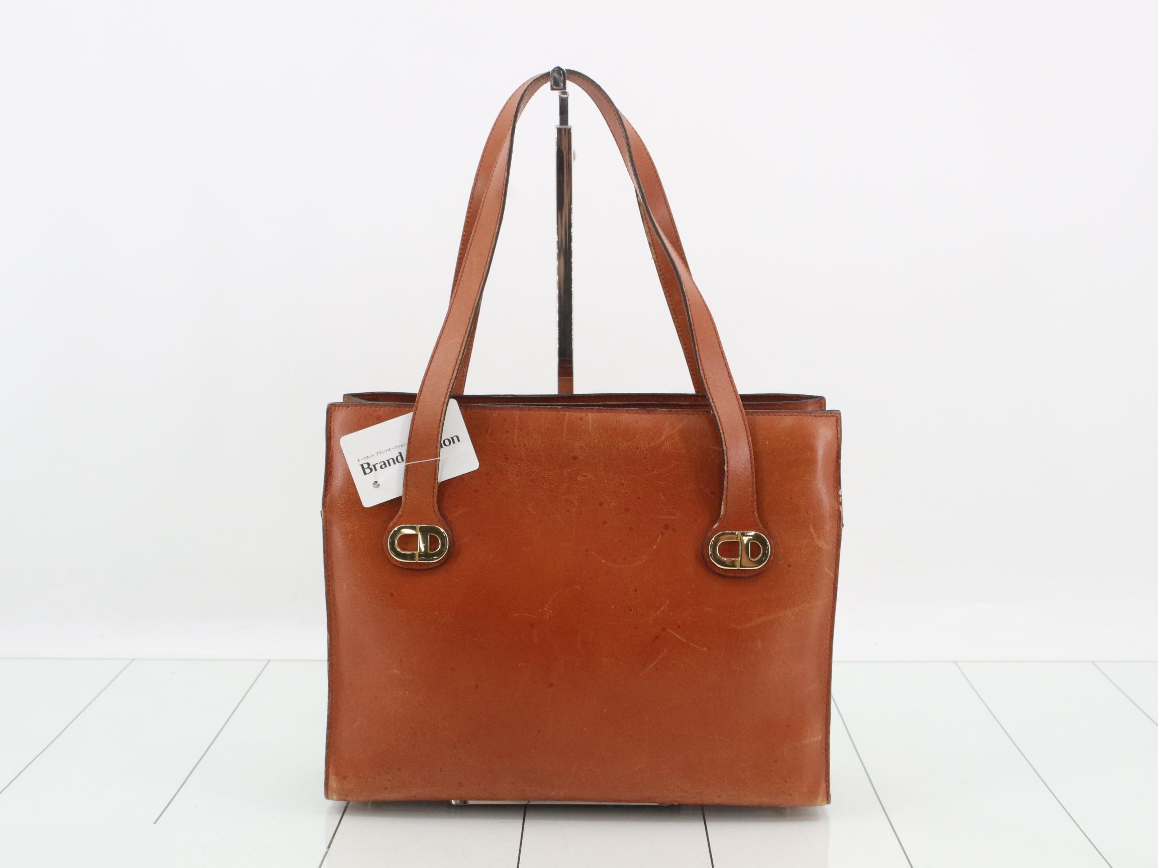 Other lines: Bags and shoulder bags