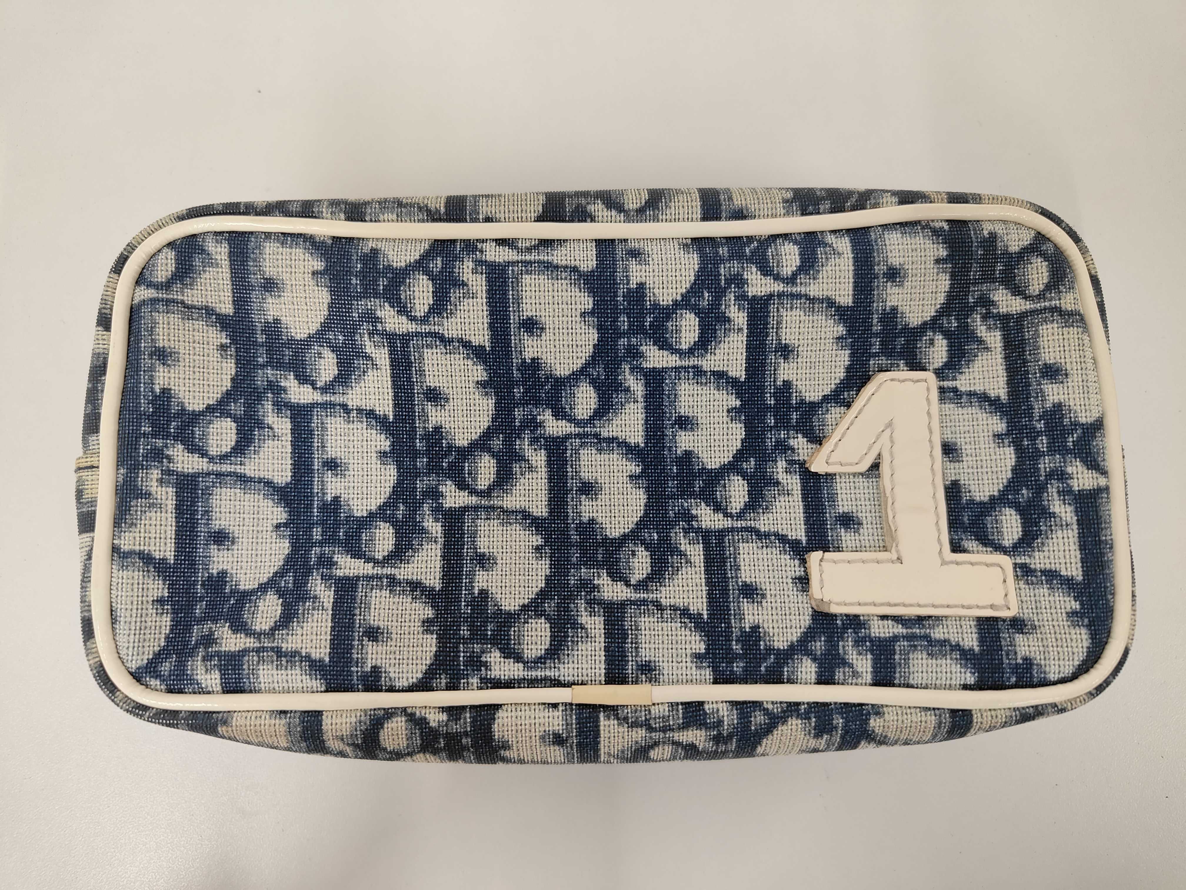 pouch