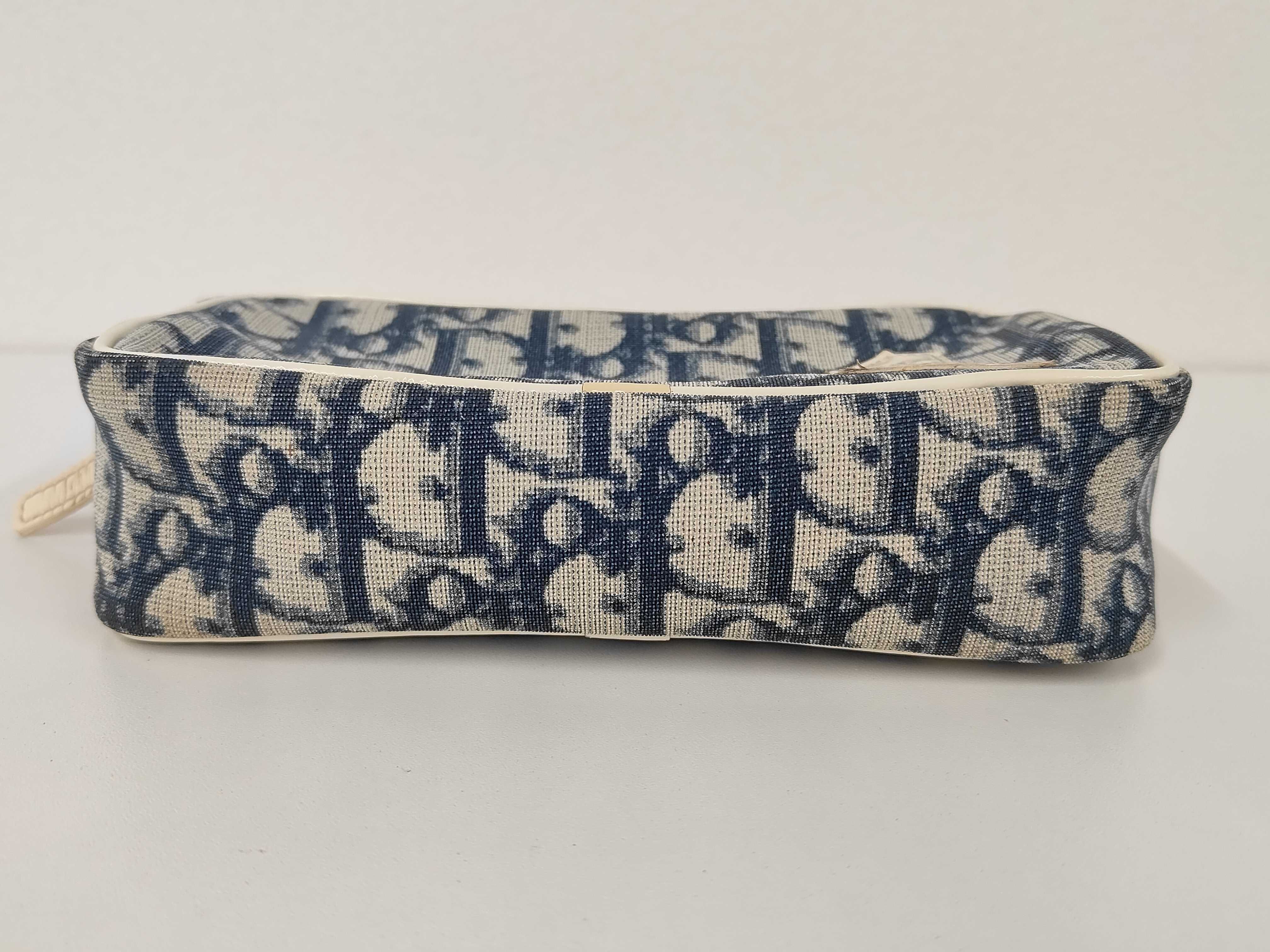 pouch — view 5