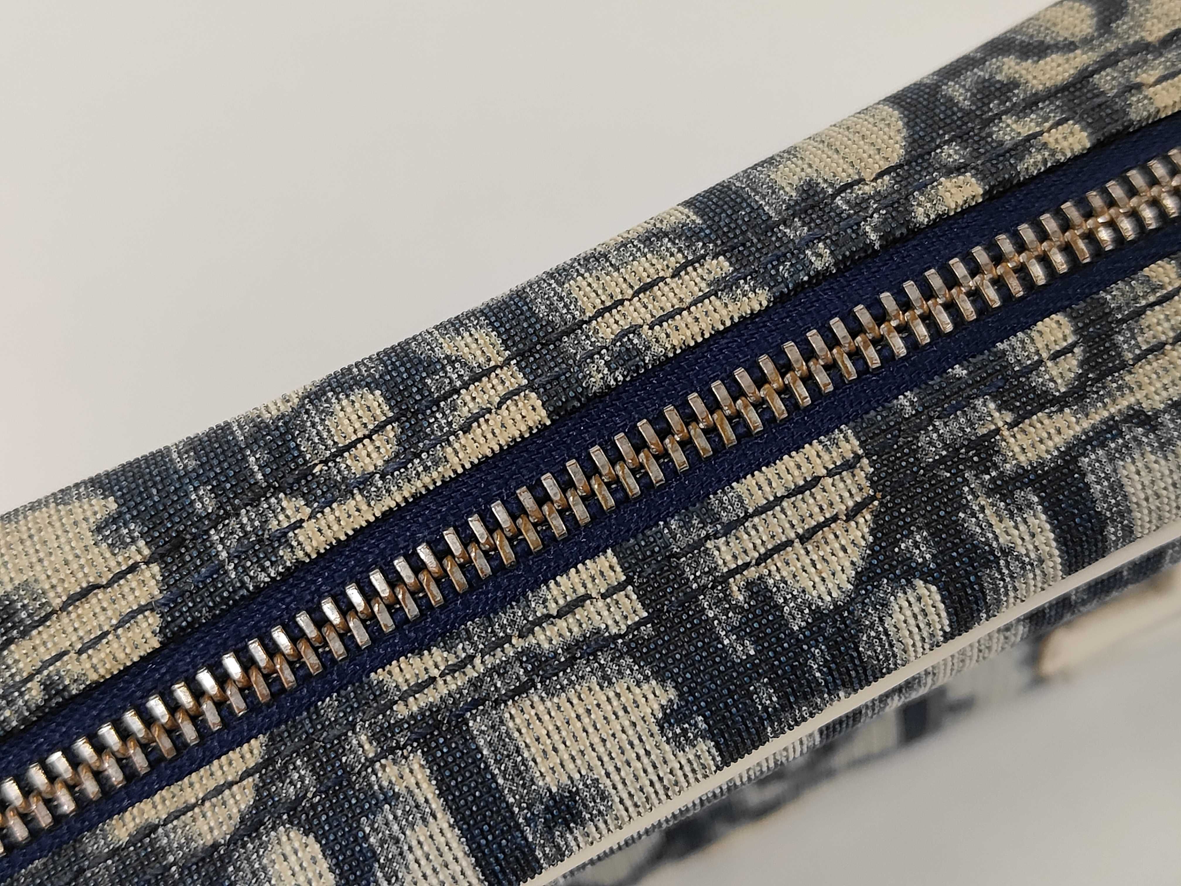 pouch — view 7