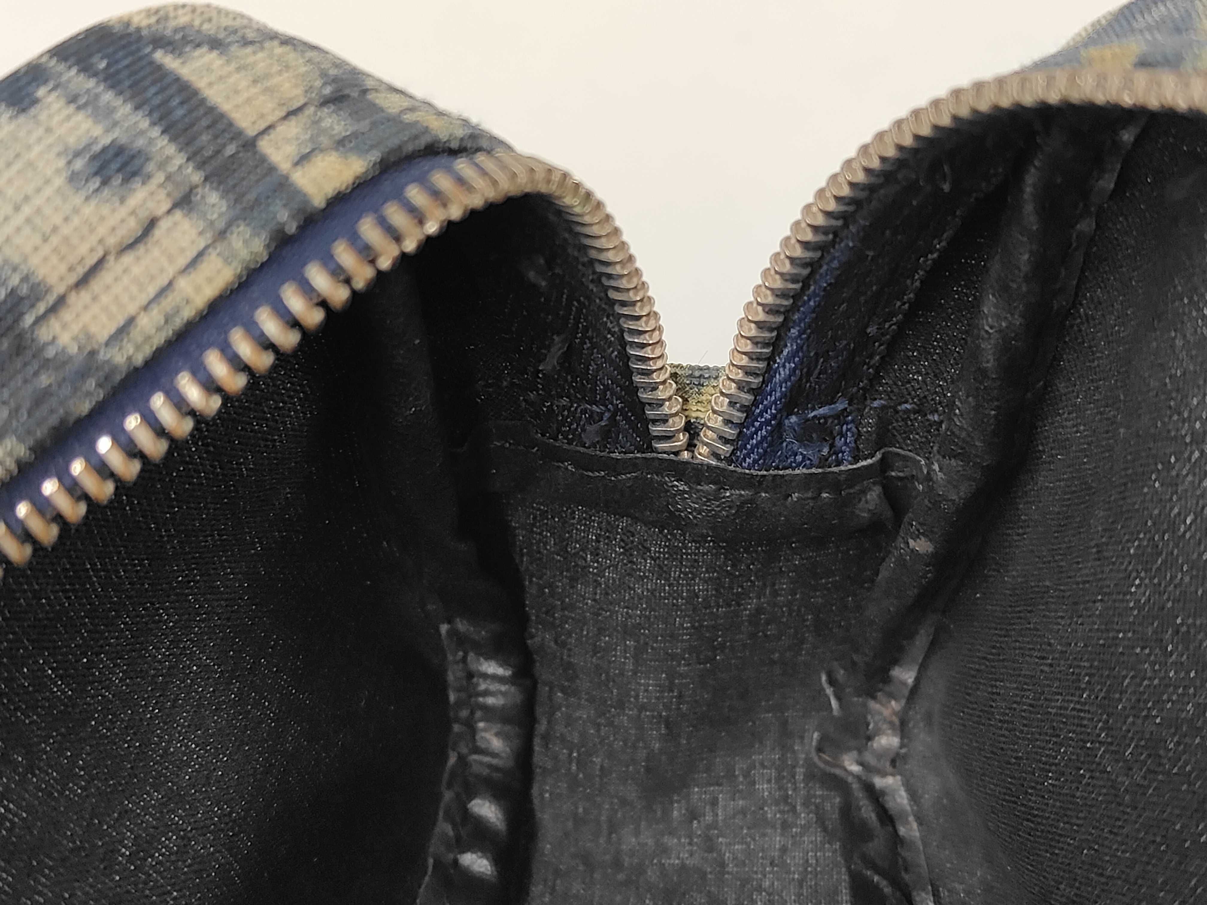 pouch — view 10