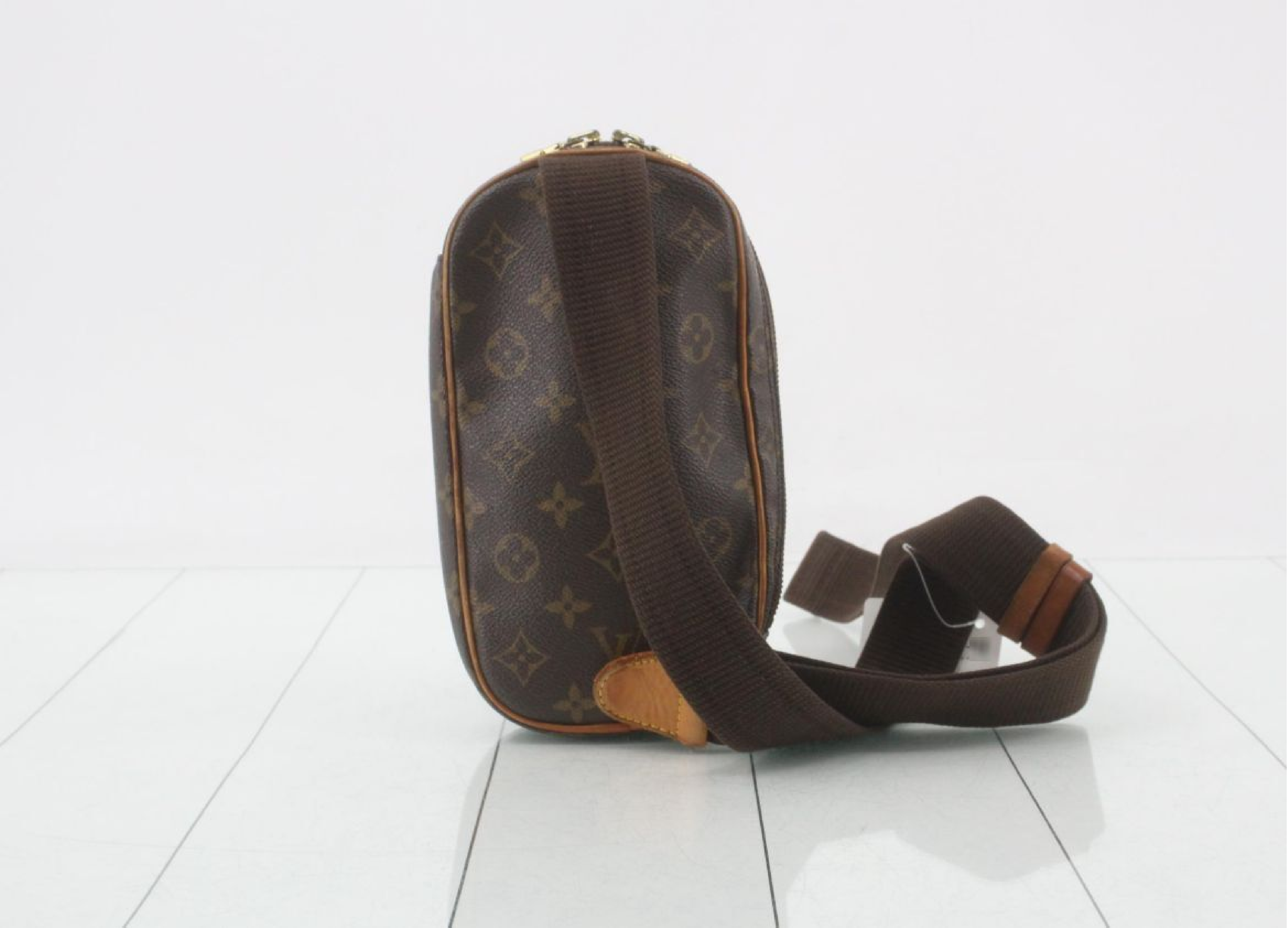 Gange Waist Bag — view 2