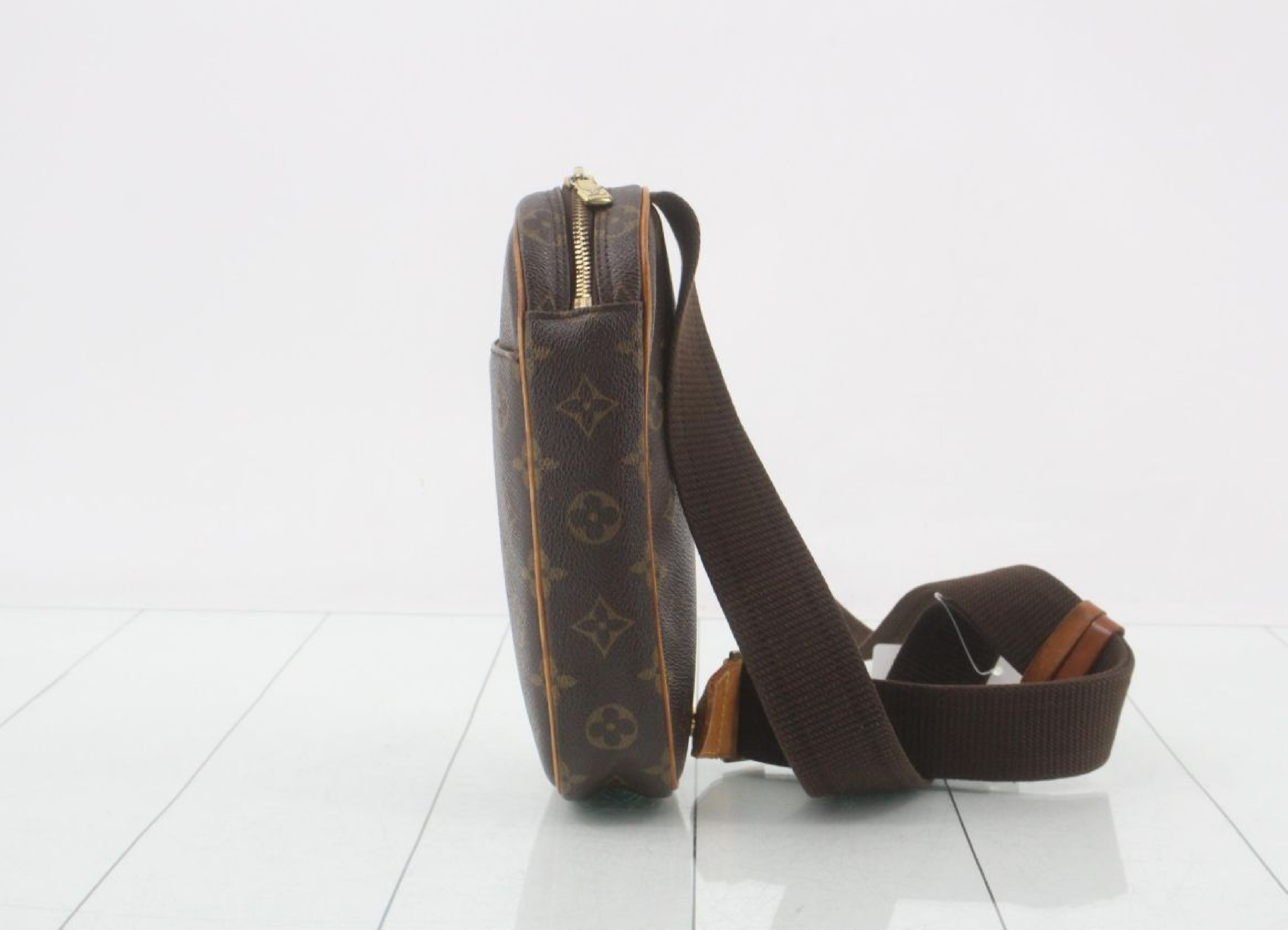 Gange Waist Bag — view 3