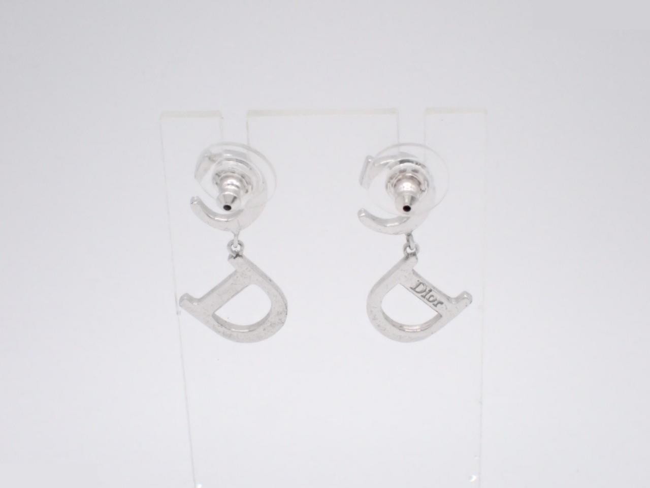 earrings — view 2