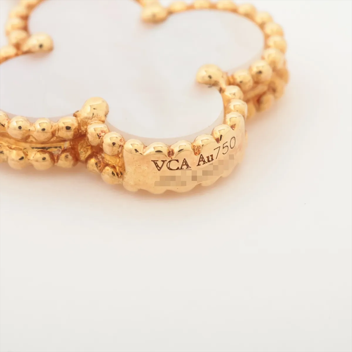 Magic Alhambra 6P Shell Onyx Necklace 750 (YG) 26.7g JB248053 (Note: The clasp has a loose jump ring, some cloudiness on the stones, — view 5