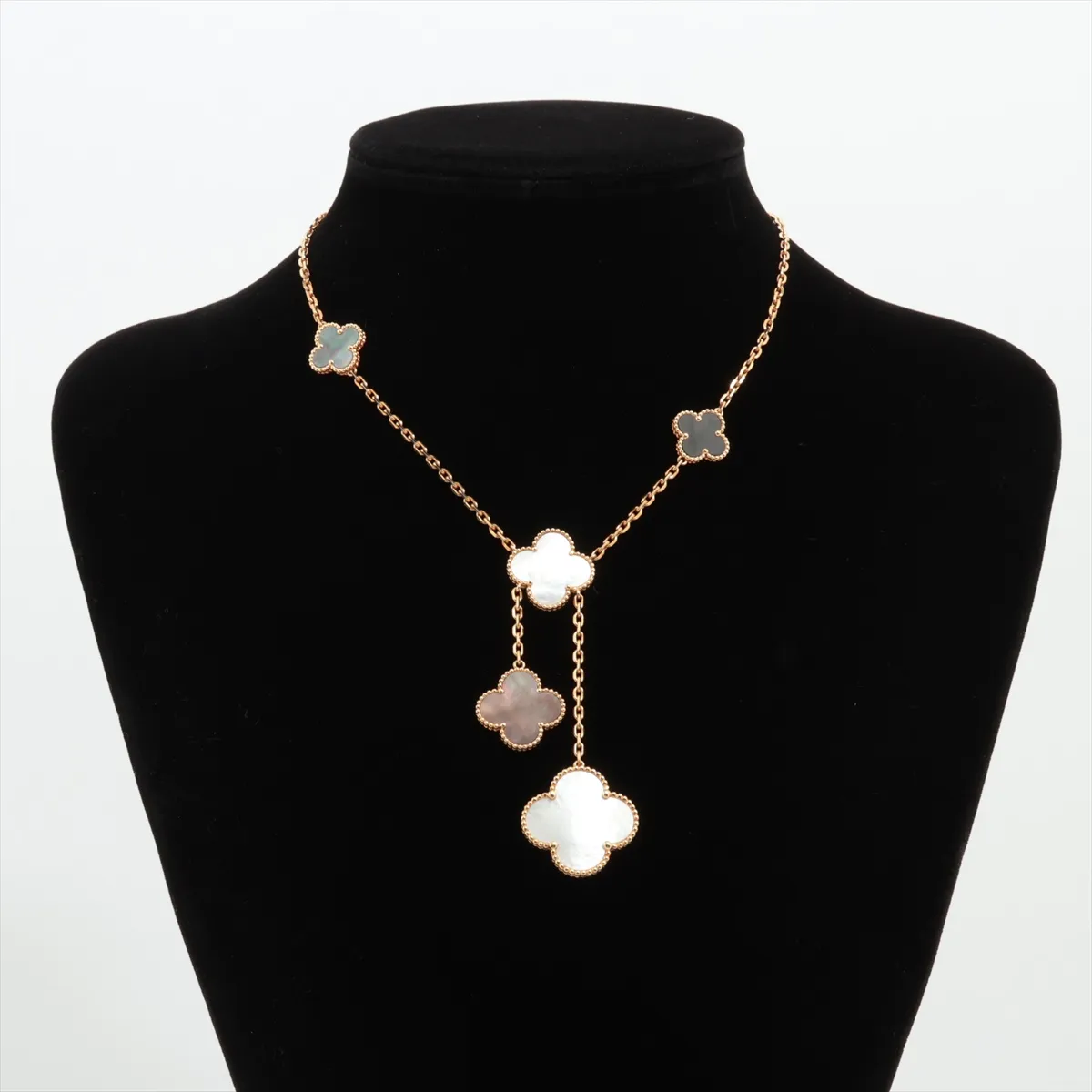 Magic Alhambra 6P Shell Onyx Necklace 750 (YG) 26.7g JB248053 (Note: The clasp has a loose jump ring, some cloudiness on the stones, — view 6