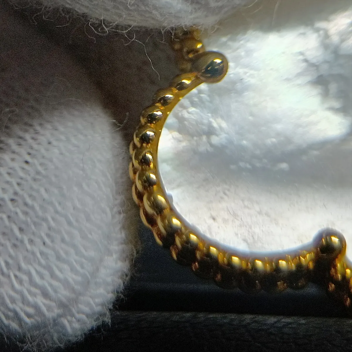 Magic Alhambra 6P Shell Onyx Necklace 750 (YG) 26.7g JB248053 (Note: The clasp has a loose jump ring, some cloudiness on the stones, — view 8
