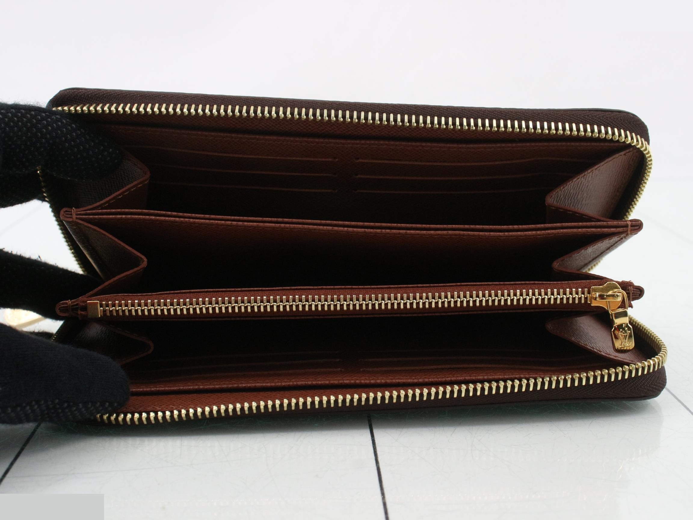 Zippy Wallet — view 4