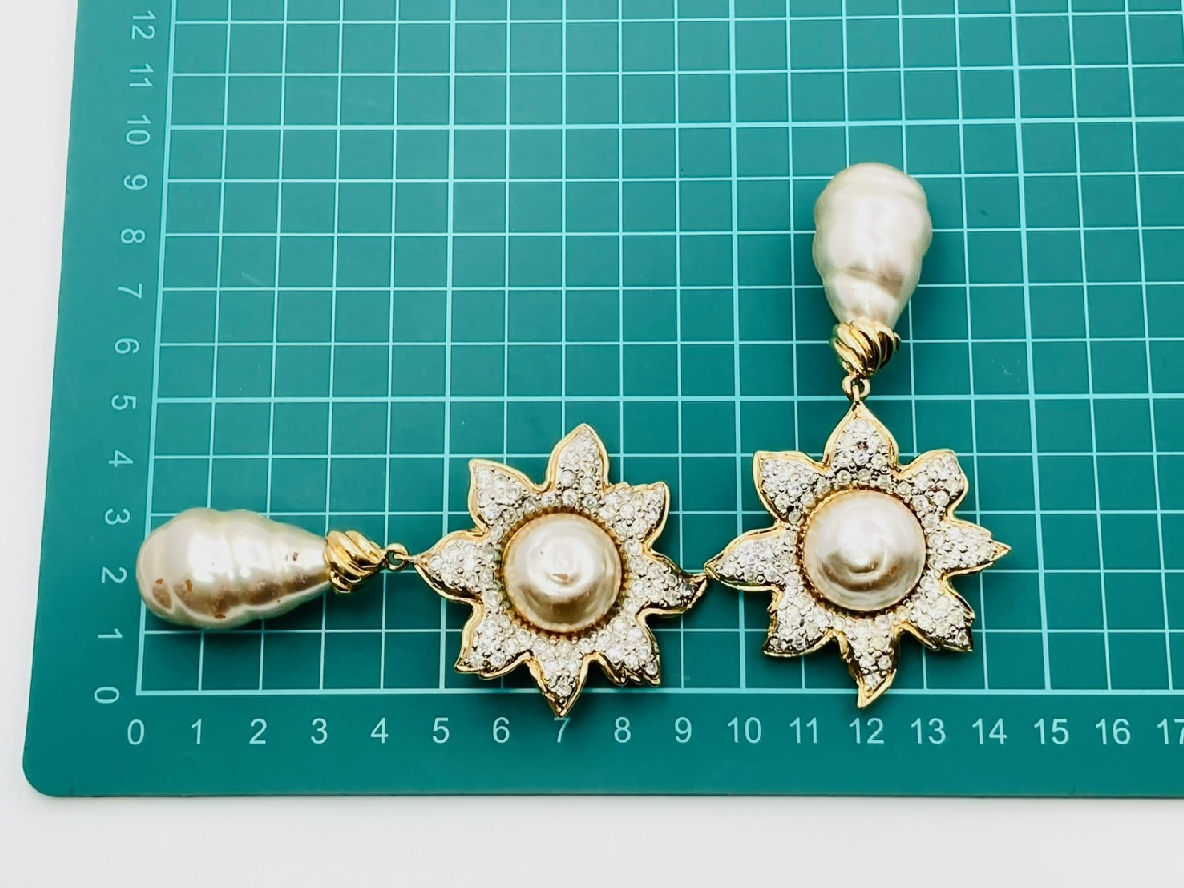 Flower Rhinestone x Faux Pearl Swing Earrings, Gold, Old Vintage, Large Earrings — view 6