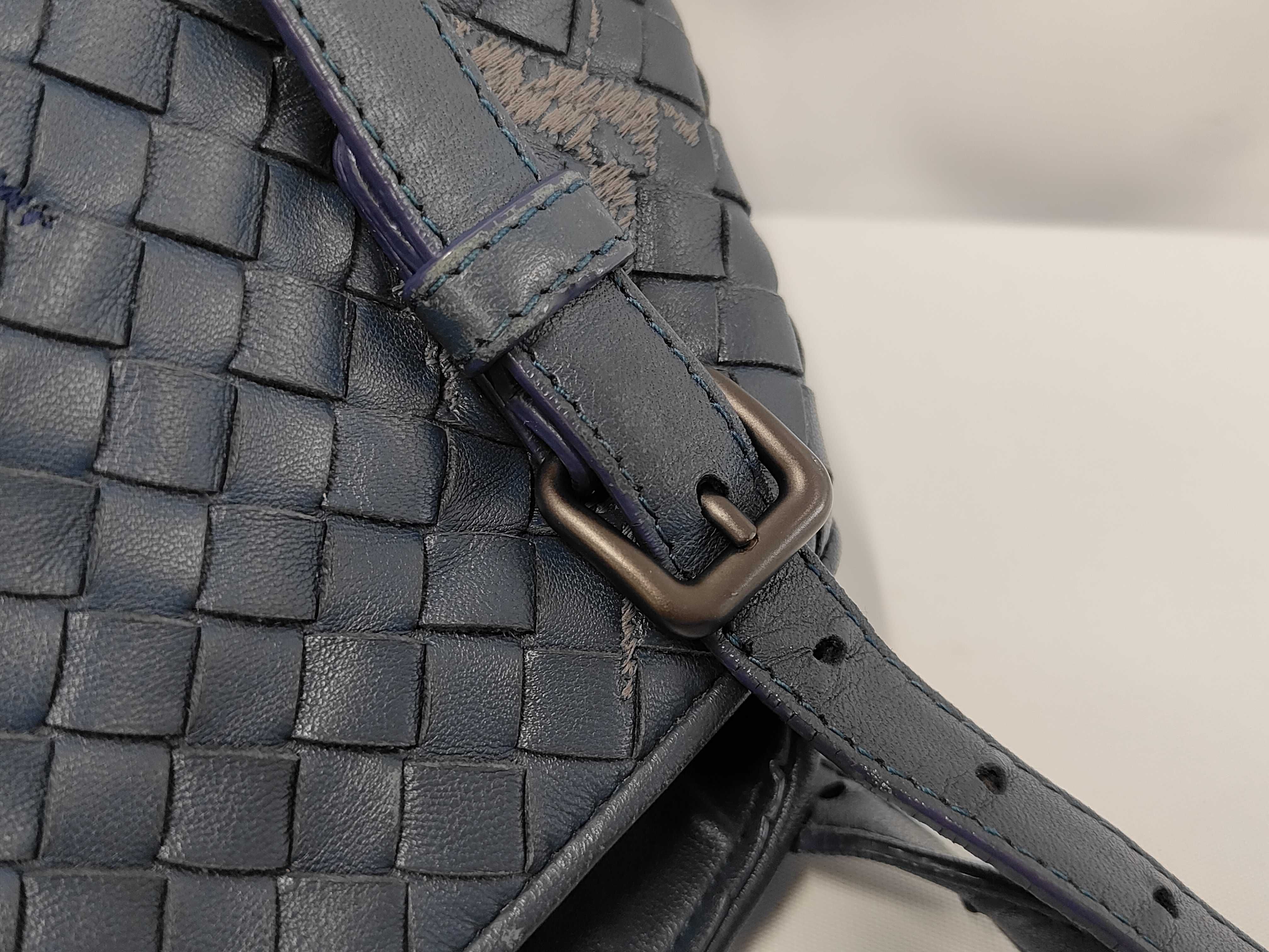 Intrecciato Tote Bag (Navy) — view 7