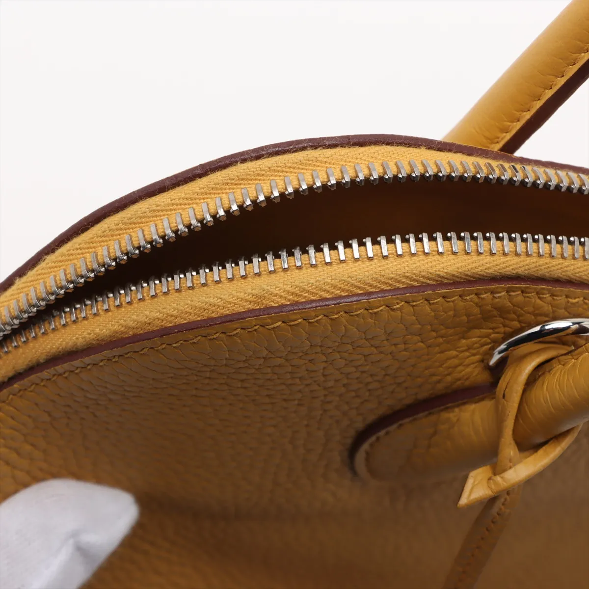 Hermès Bolide 31, Taurillon Clemence leather, Jaune Ambre, silver hardware, C: 2018 — view 13
