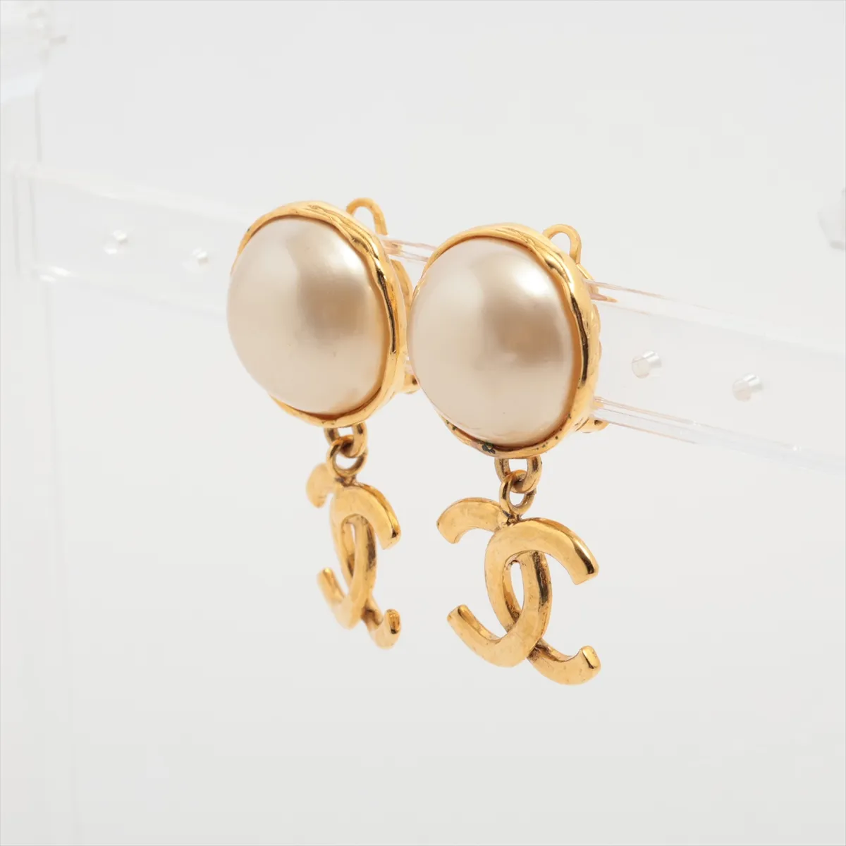 Cocomark 93A Earrings (for both ears) GP x Fake Pearl Gold — view 3