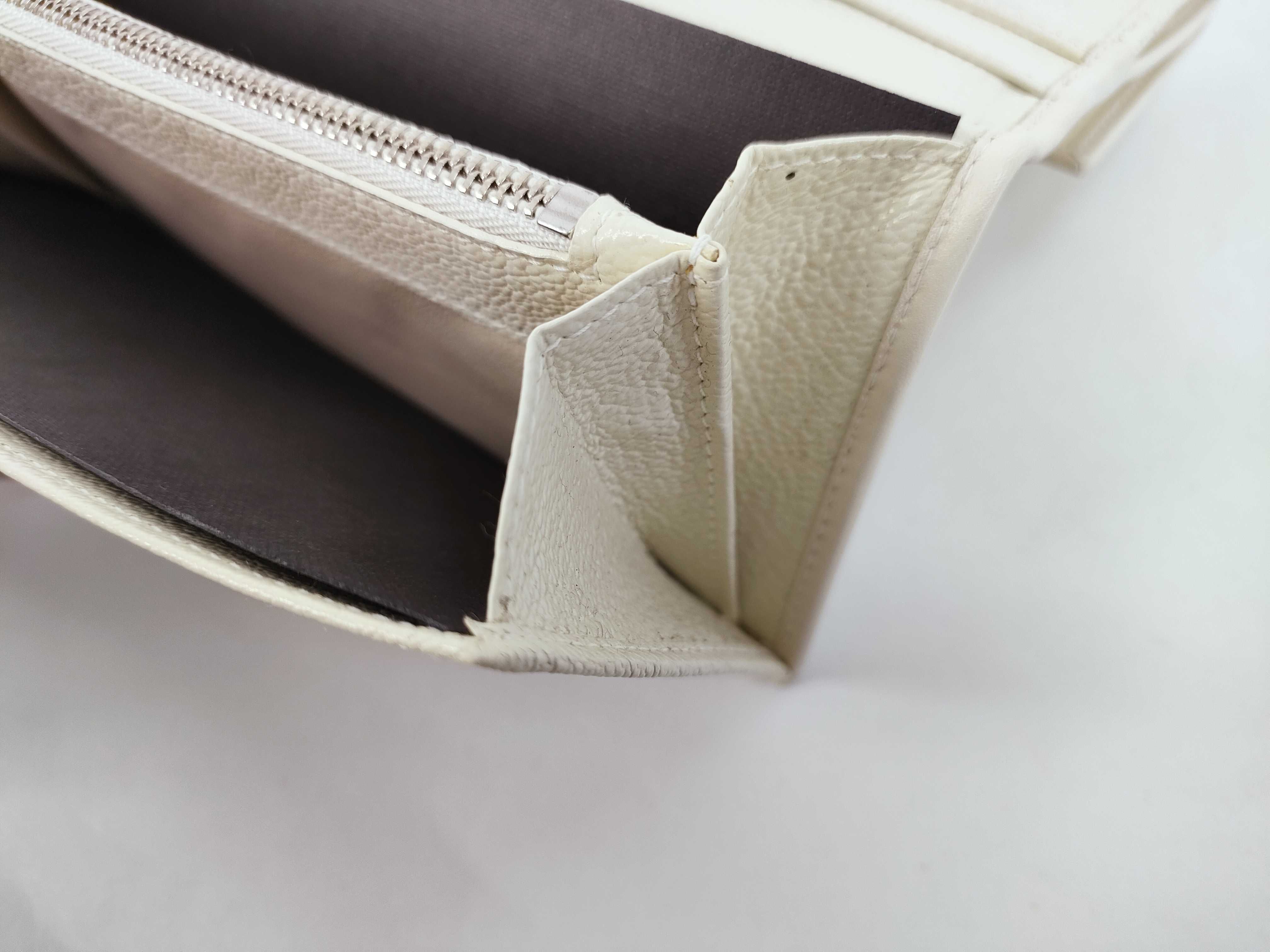 Bulgari long wallet, white wallet — view 12